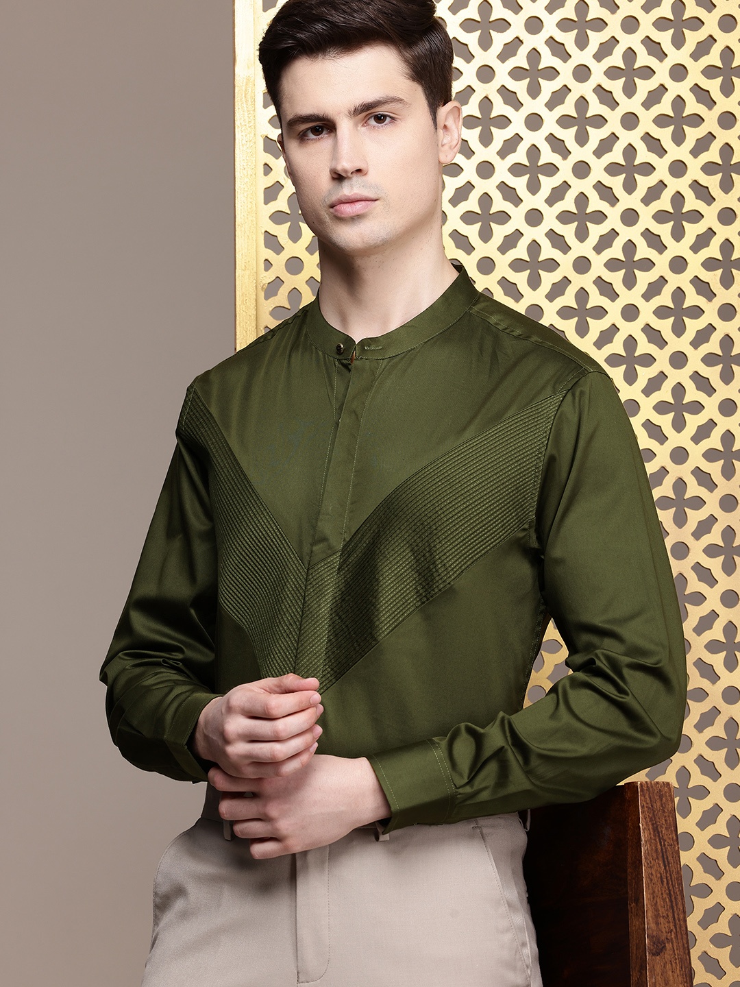 

House of Pataudi Pure Cotton Pleated Party Shirt, Olive