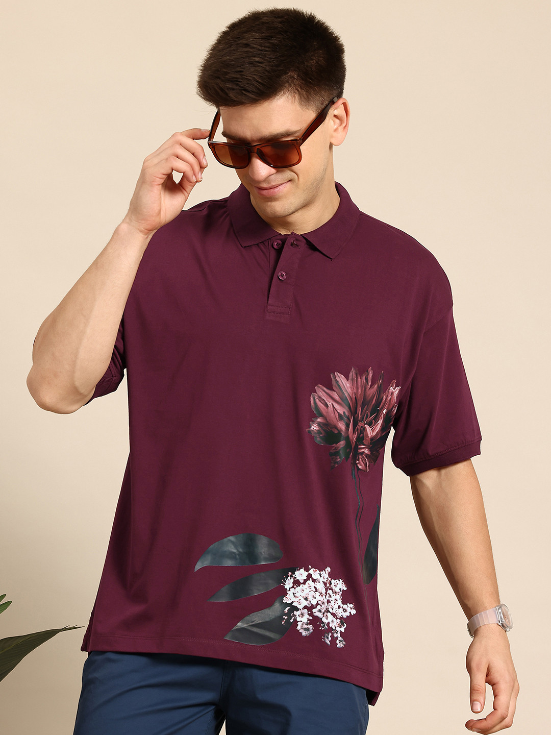 

Mast & Harbour Printed Polo Collar T-shirt with Drop-Shoulder Sleeves, Burgundy