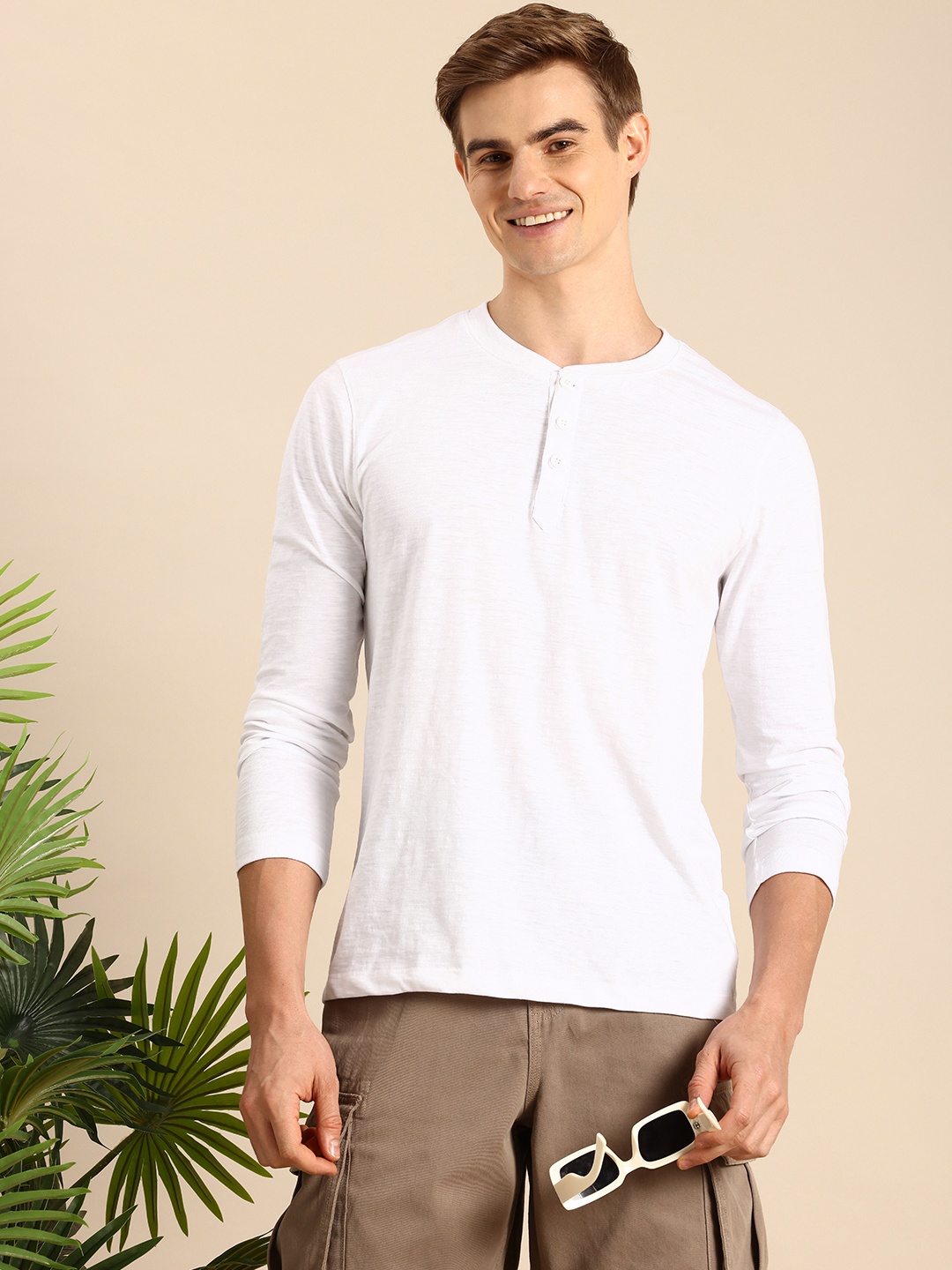 

Mast & Harbour Men Henley Neck T-shirt, White