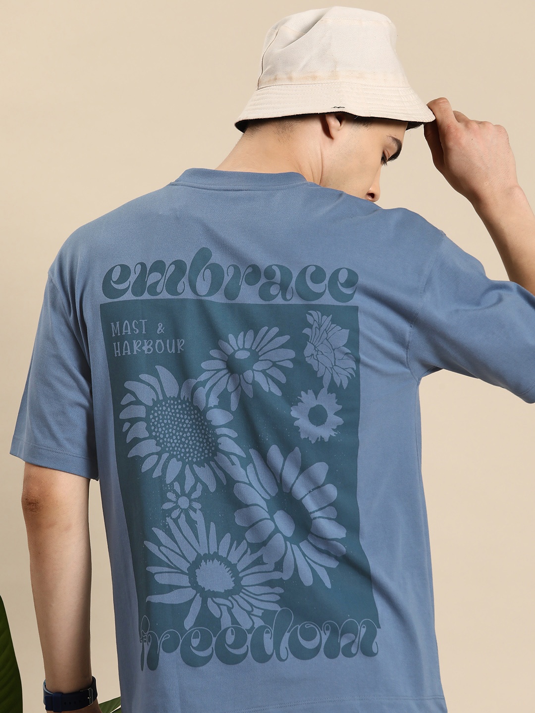 

Mast & Harbour Men Floral Printed Oversized T-shirt, Navy blue