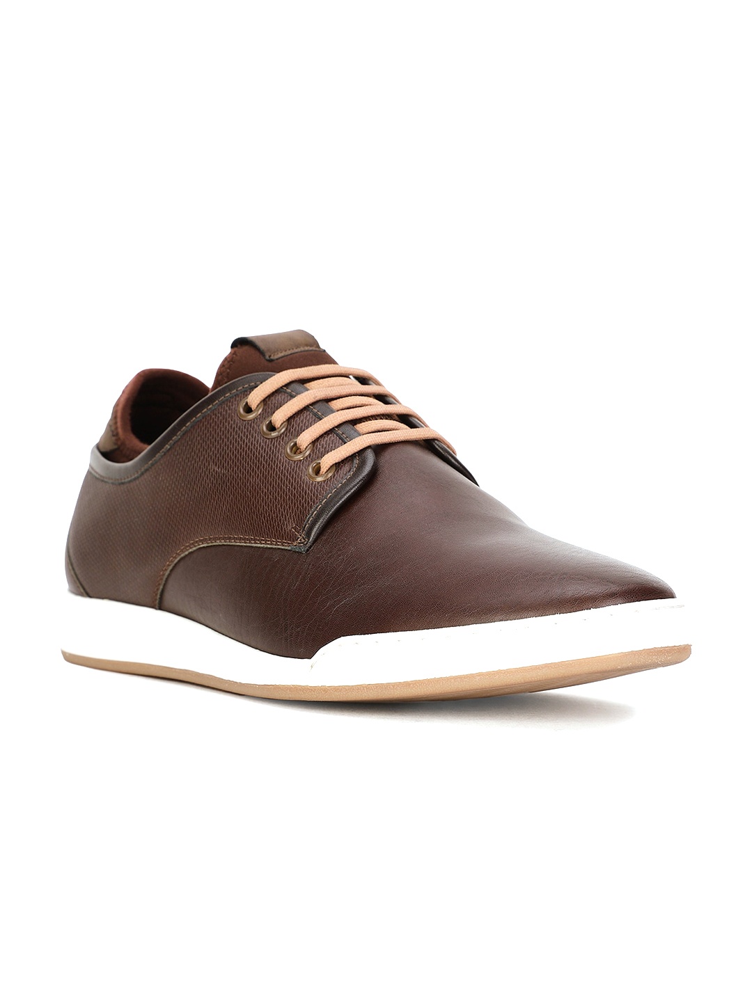 

Bata Men Round Toe Lace-Ups Sneakers, Brown