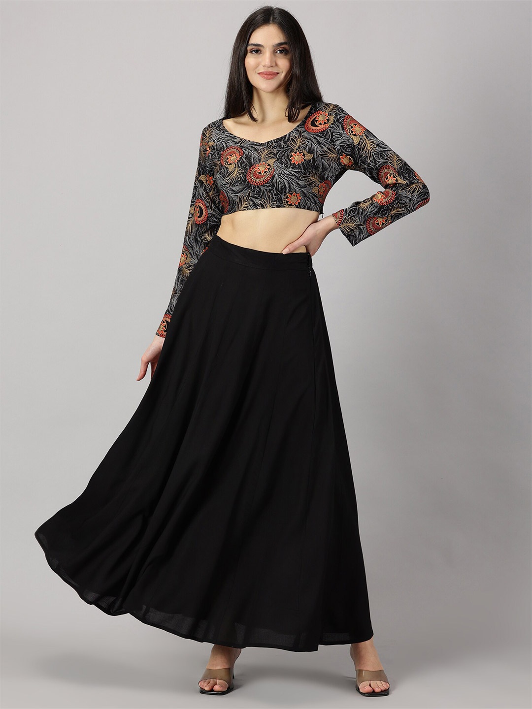 

HEERAJI Floral Printed Round Neck Long Sleeves Crop Top With Flared Maxi Skirt, Black