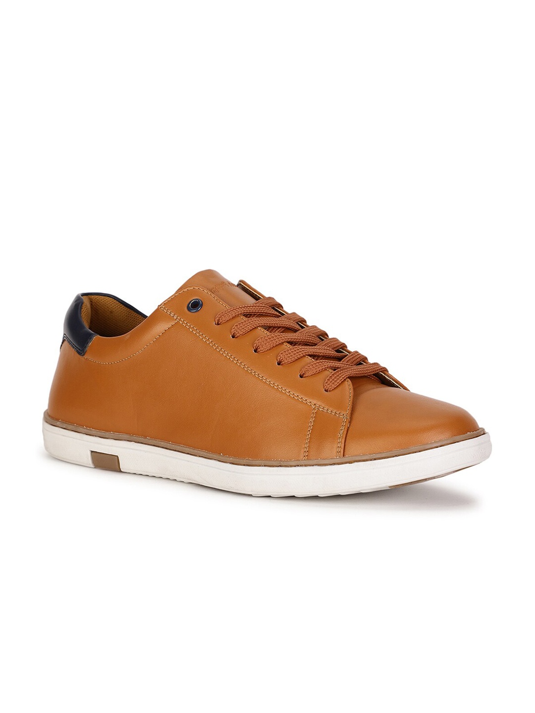 

Hush Puppies Men Round Toe Sneakers, Tan