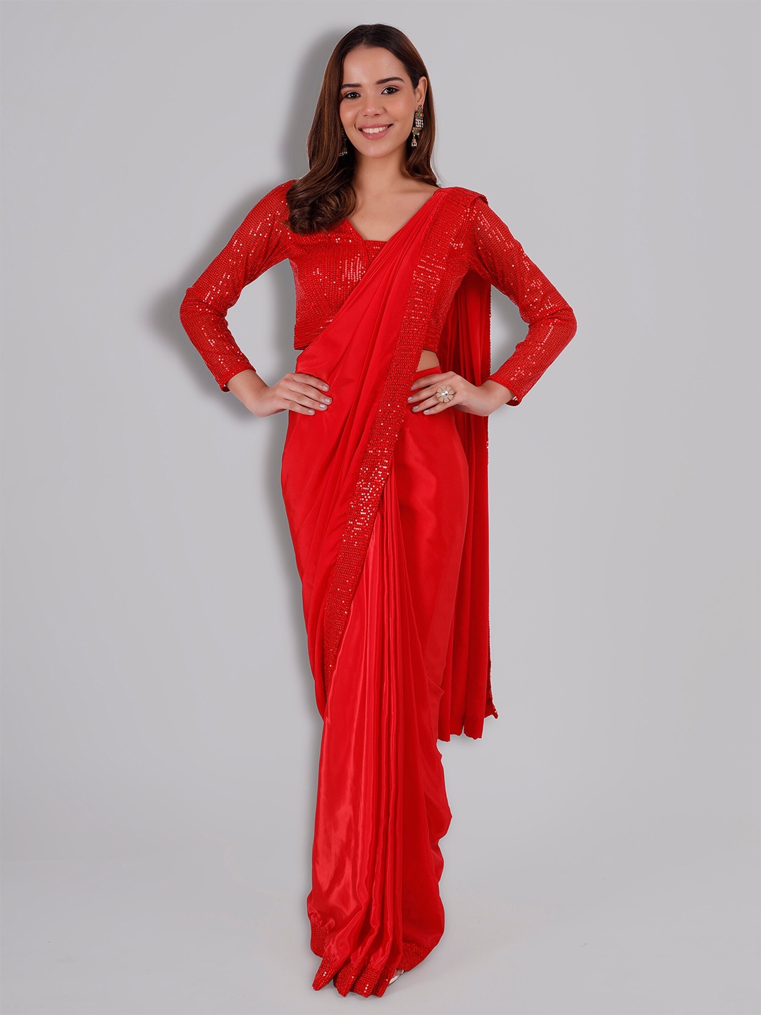 

MILU MADAN Embellished Border Sequinned Detail Saree, Red