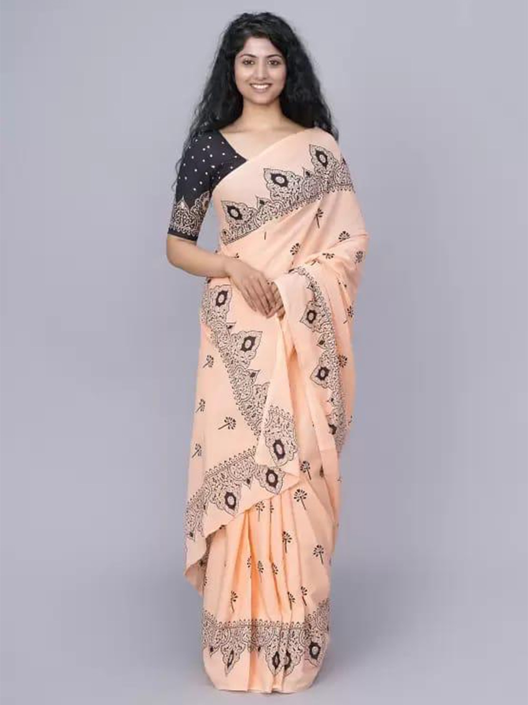 

clothonus Ethnic Motifs Printed Pure Cotton Block Print Saree, Cream