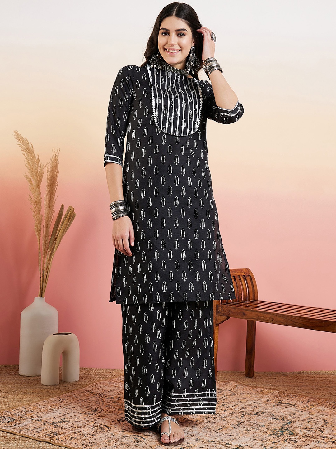 

MASSTANI BY INDDUS Ethnic Motifs Printed Regular Kurta With Palazzo, Black