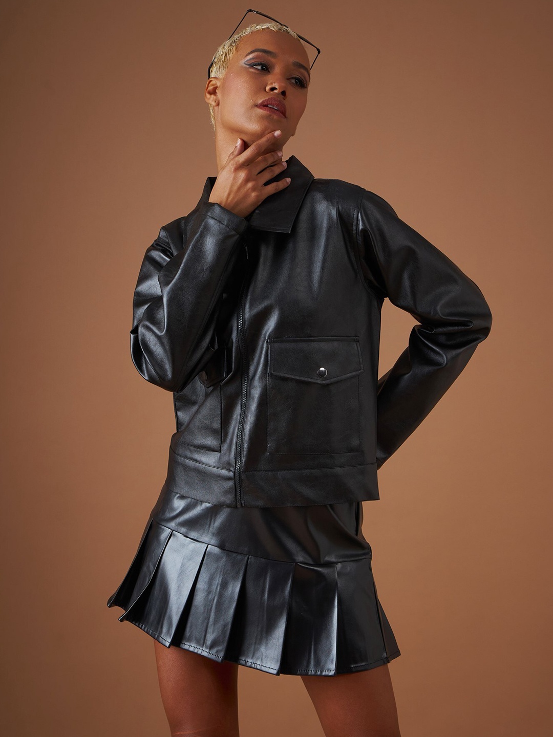 

SASSAFRAS Black Shirt Collar Long Sleeved Jacket With Mini Skirt