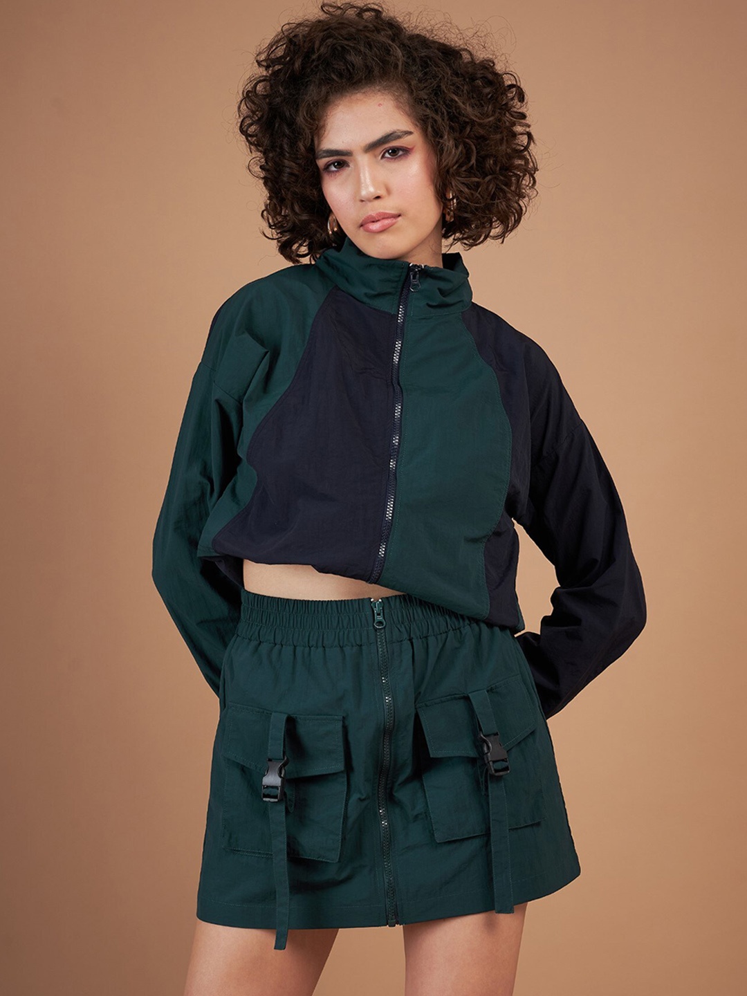 

SASSAFRAS Colourblocked Hooded Crop Jacket With Skirt Co-Ords, Green