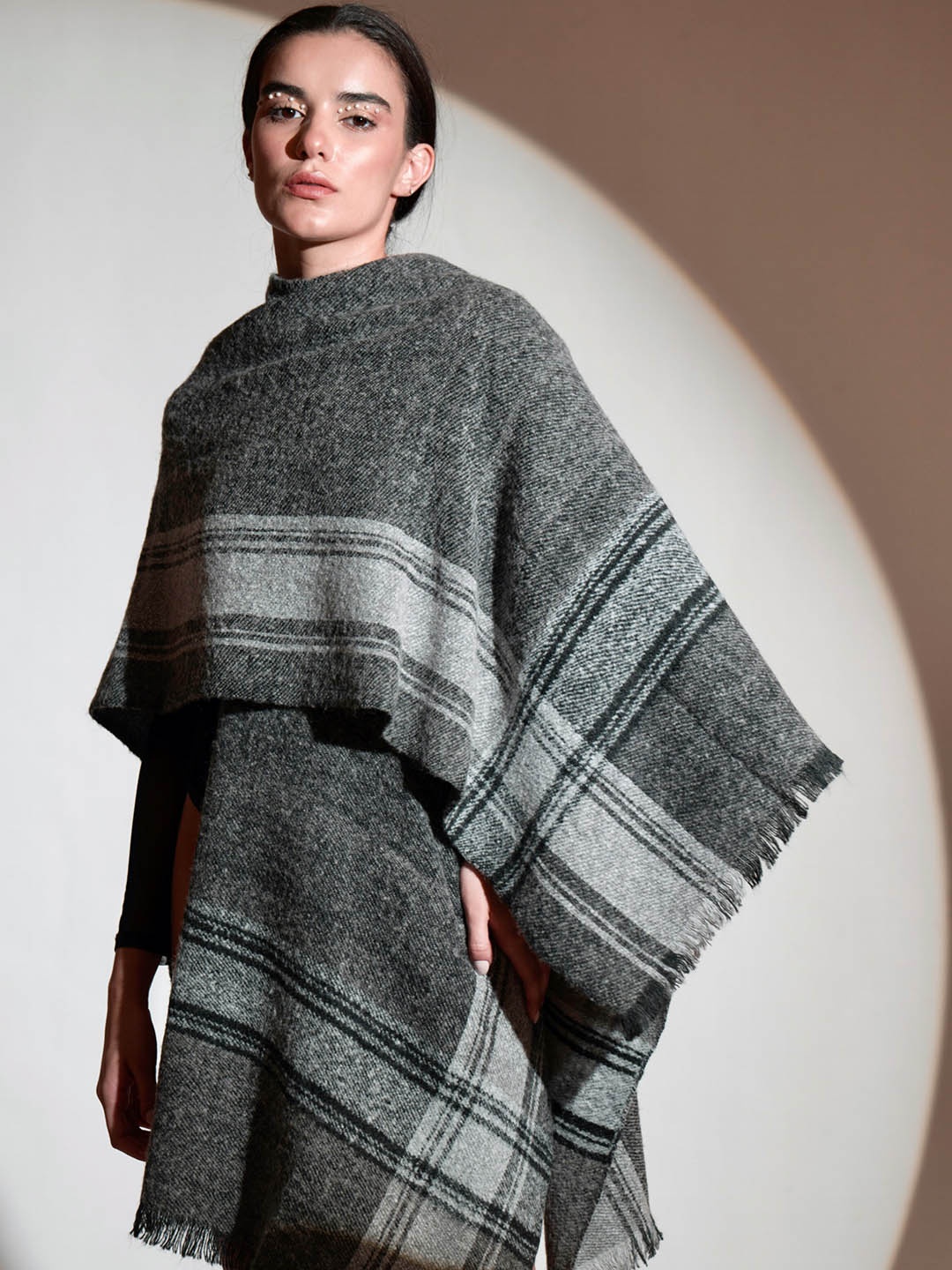 

KHALEEJ Woollen Longline Poncho Sweater, Grey