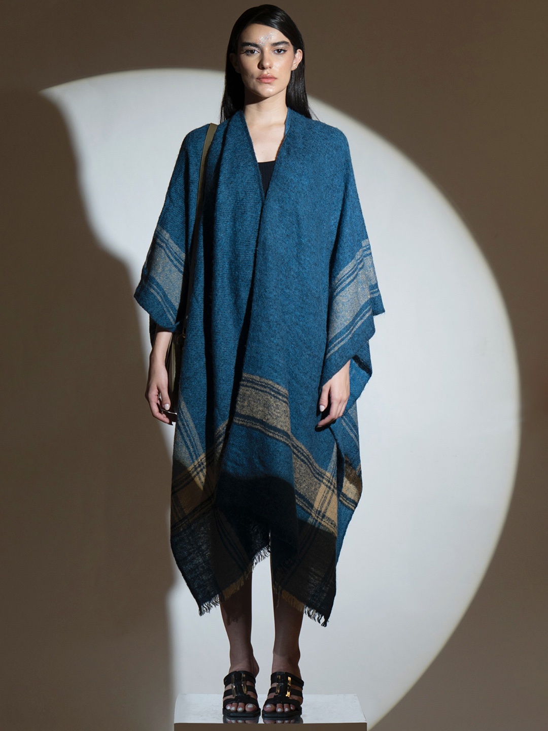 

KHALEEJ V-Neck Woollen Longline Poncho Sweater, Blue