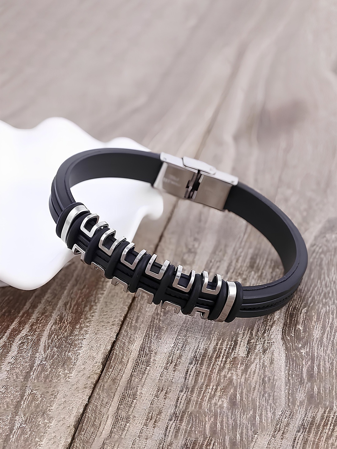 

KARISHMA KREATIONS Men Leather Silver-Plated Wraparound Bracelet, Black