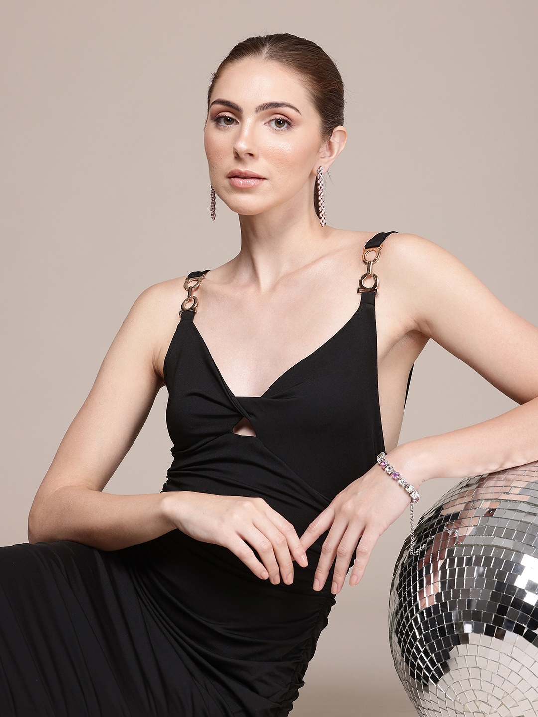 

bebe Shoulder Straps Cut-Outs Ruched Bodycon Party Midi Dress, Black