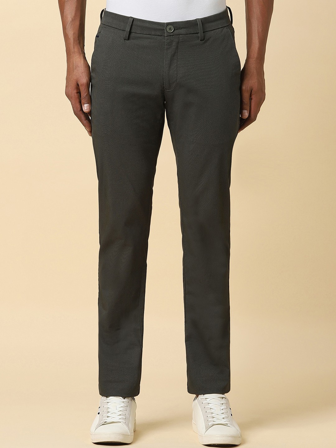 

Allen Solly Men Textured Slim Fit Trousers, Green