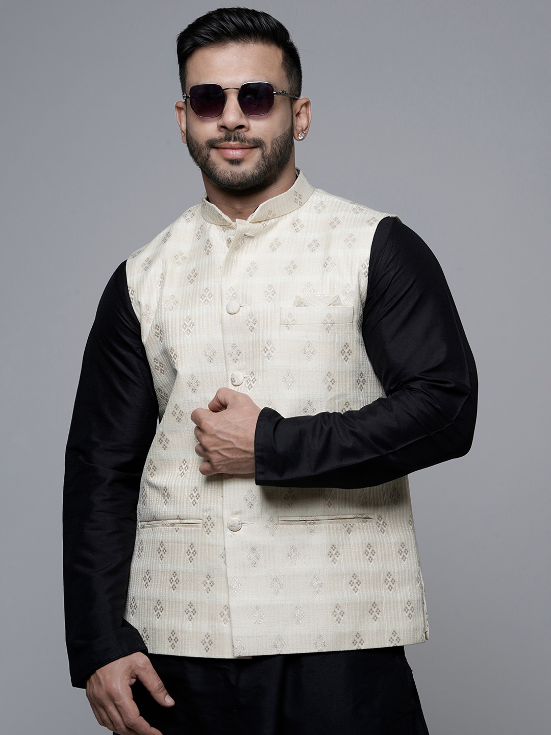 

MAAHI FABS Regular Kurta With Churidar & Woven Design Nehru Jacket, Black