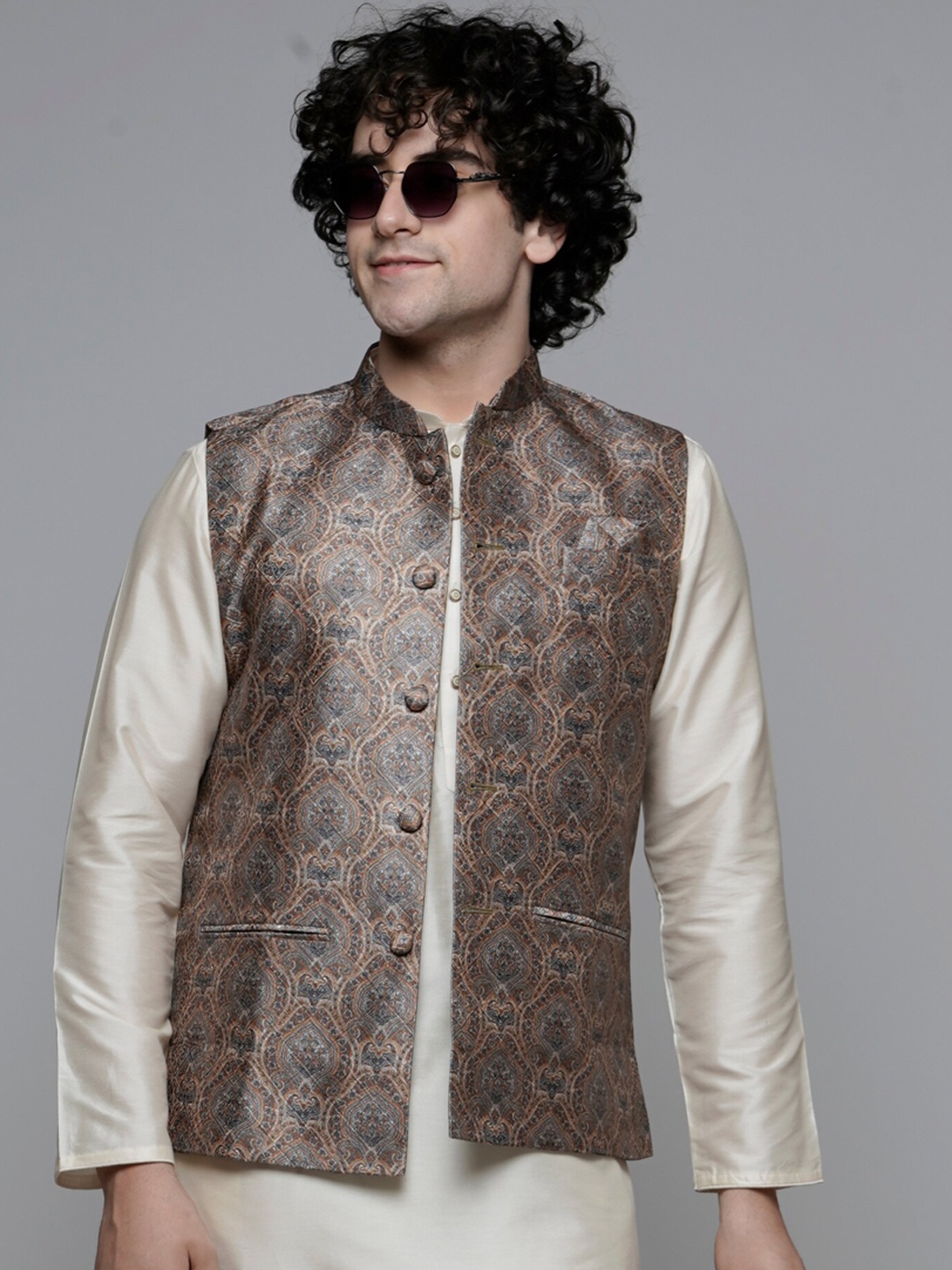 

MAAHI FABS Regular Cotton Kurta With Churidar & Printed Nehru Jacket, White