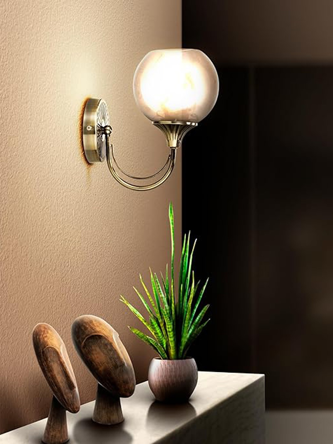 

Wipro BeuHome Metallic Toned Glass Wall Lamp