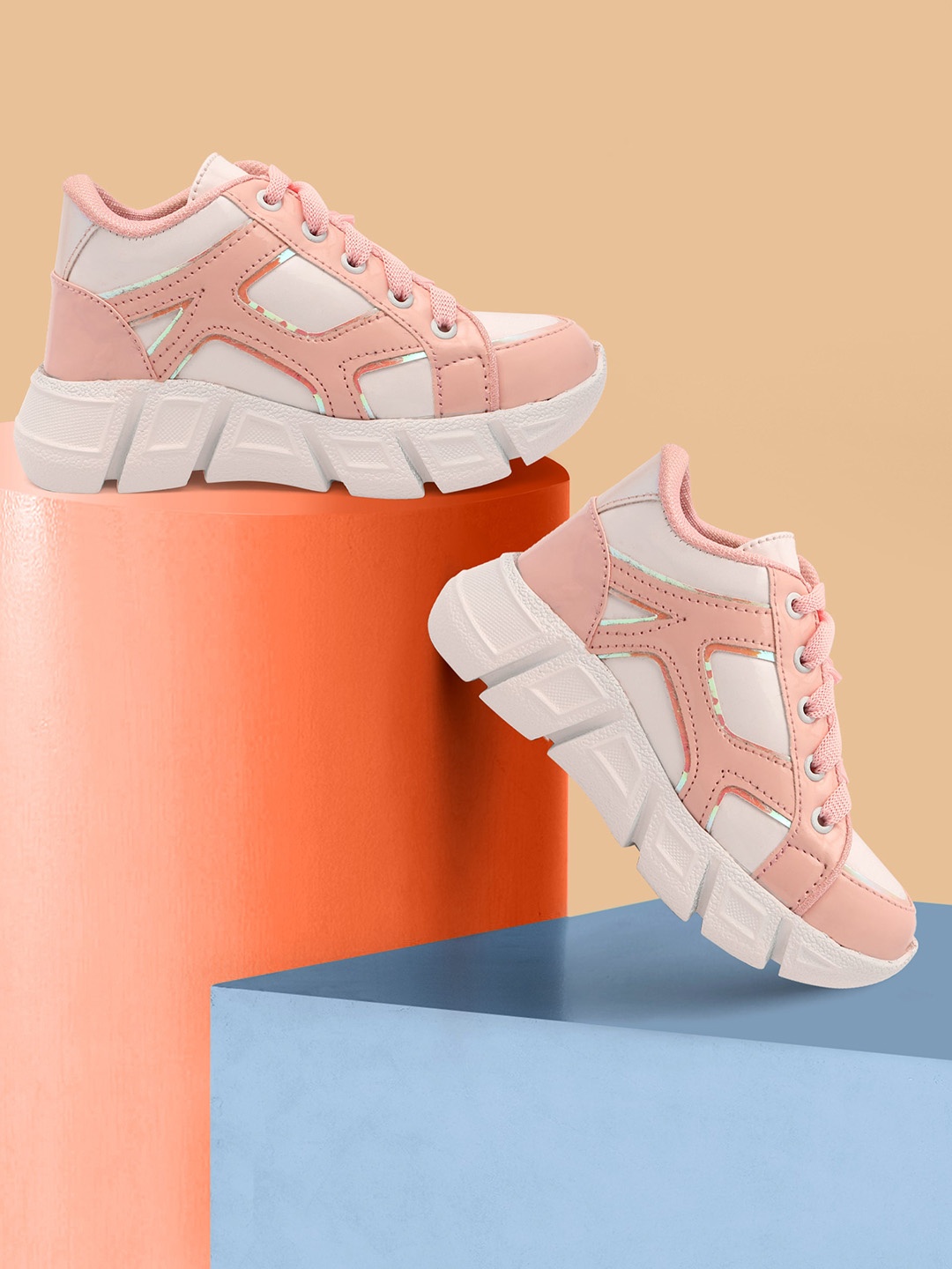 

BAESD Girls Colourblocked Round Toe Sneakers, Pink