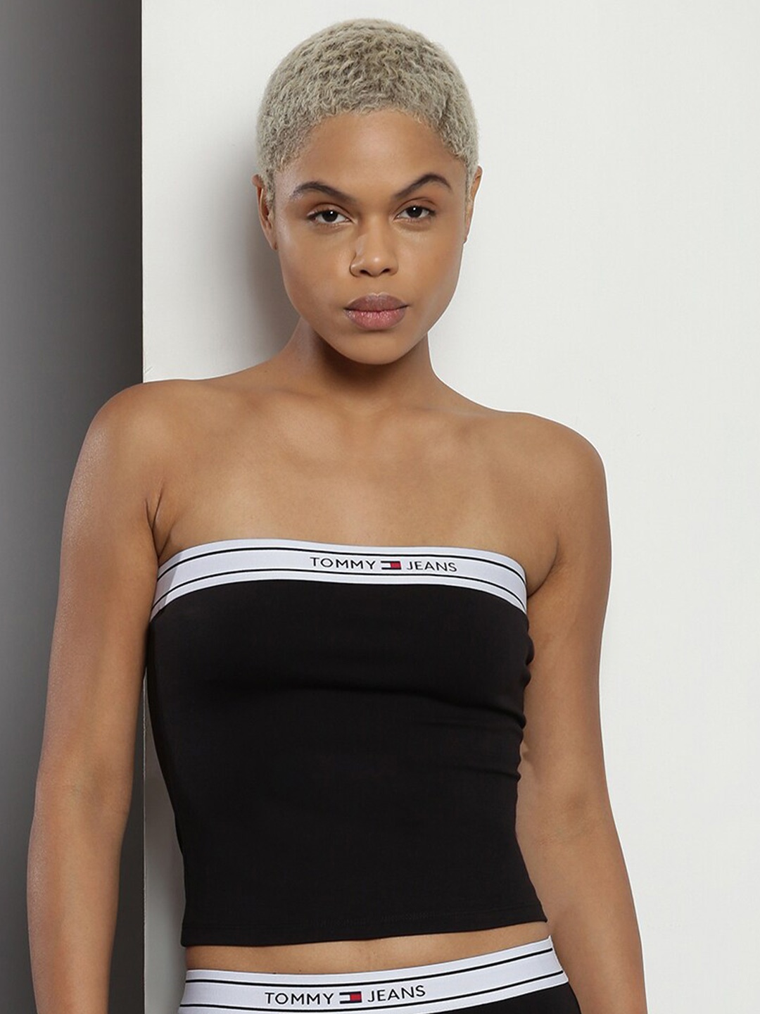 

Tommy Hilfiger Tube Crop Top, Black
