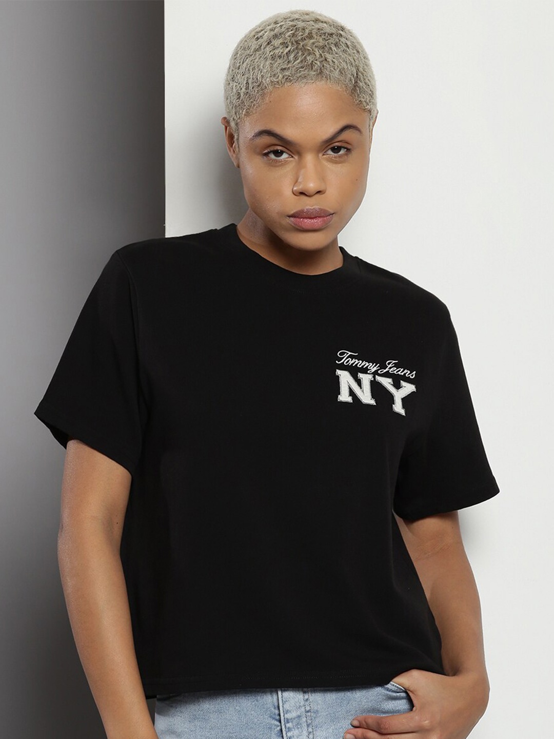

Tommy Hilfiger Round Neck Embroidered Pure Cotton T-shirt, Black