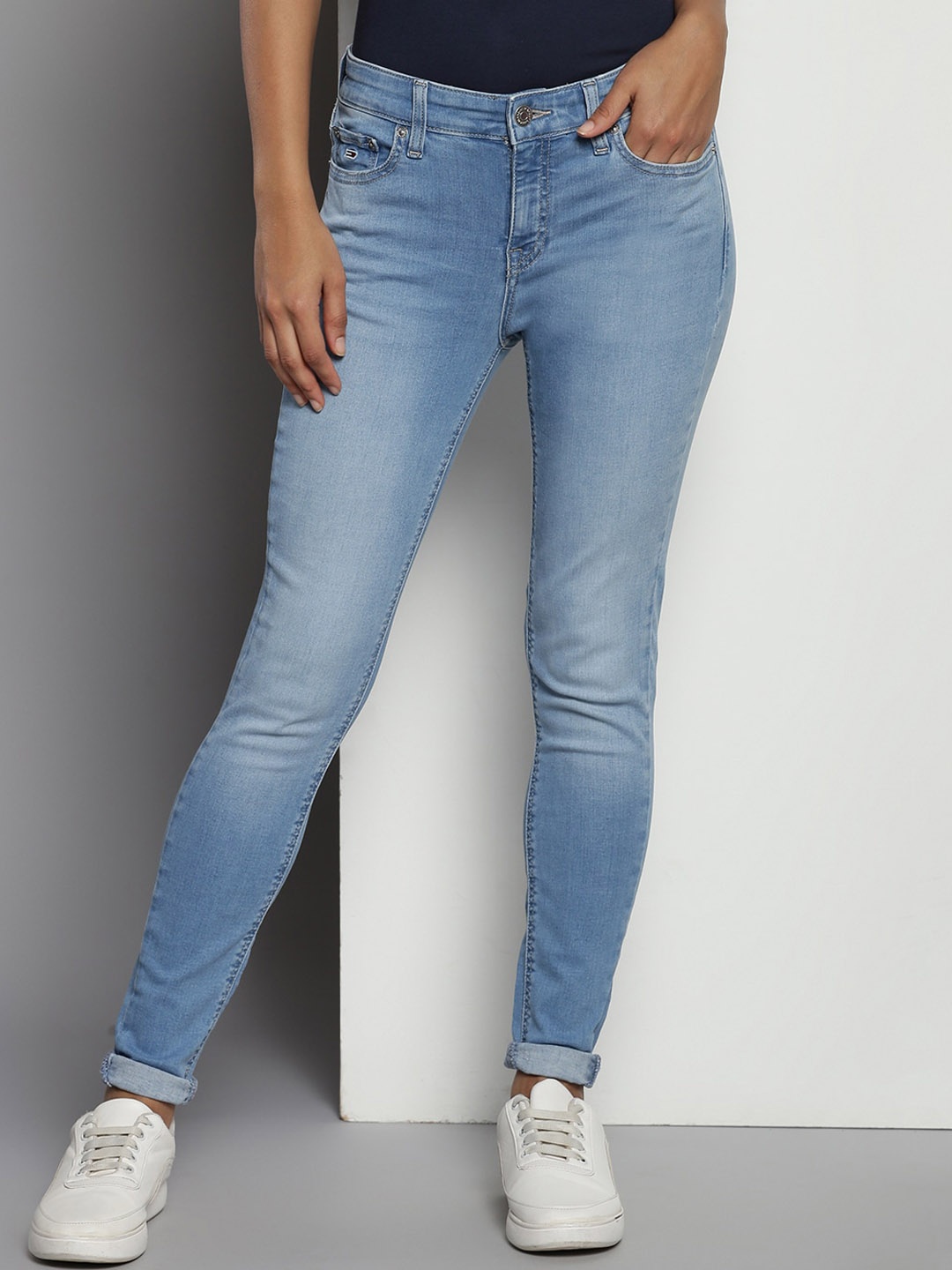 

Tommy Hilfiger Women Skinny Fit Clean Look Light Fade Cotton Jeans, Blue