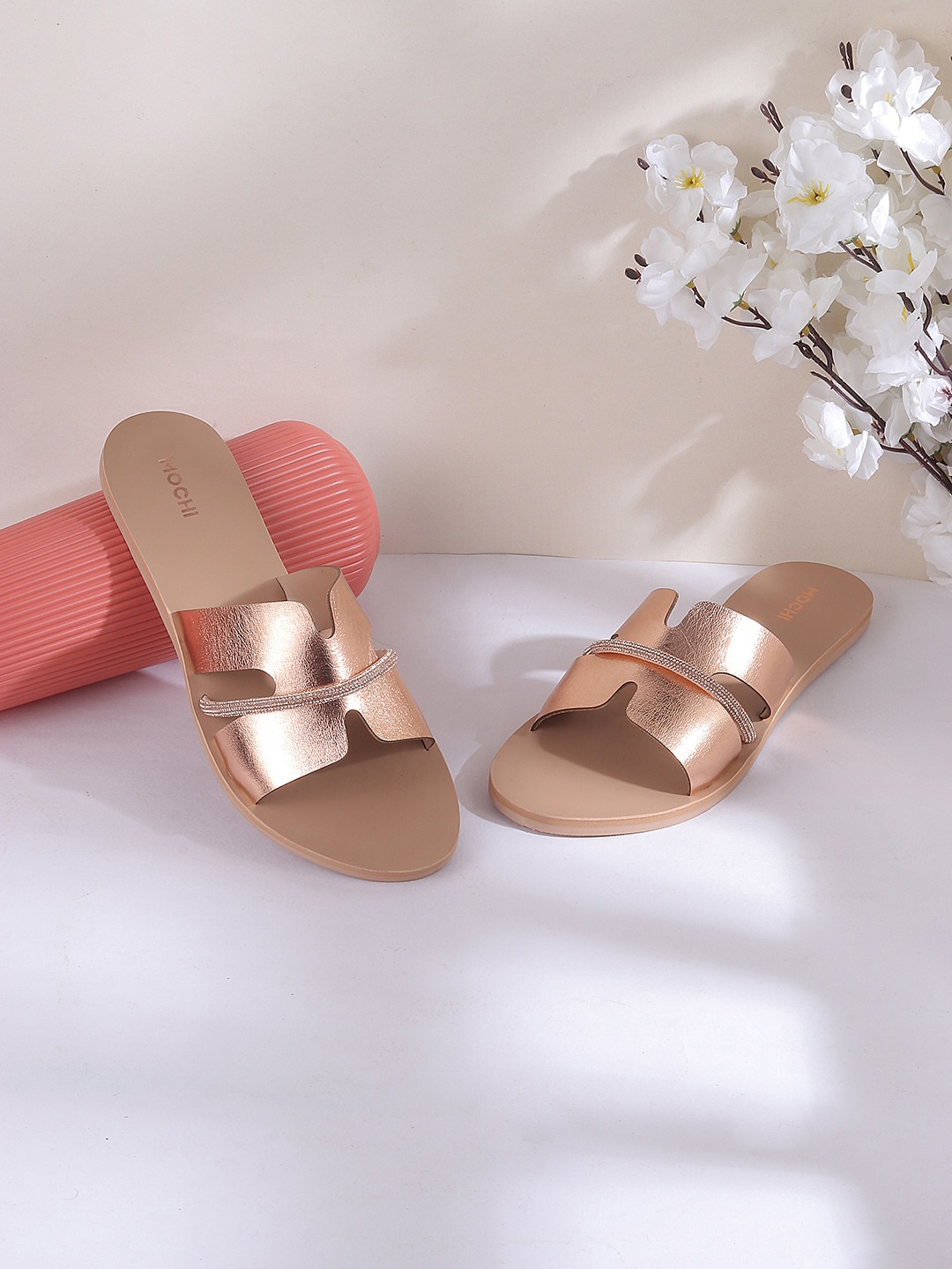 

Mochi Textured Open Toe Flats, Pink