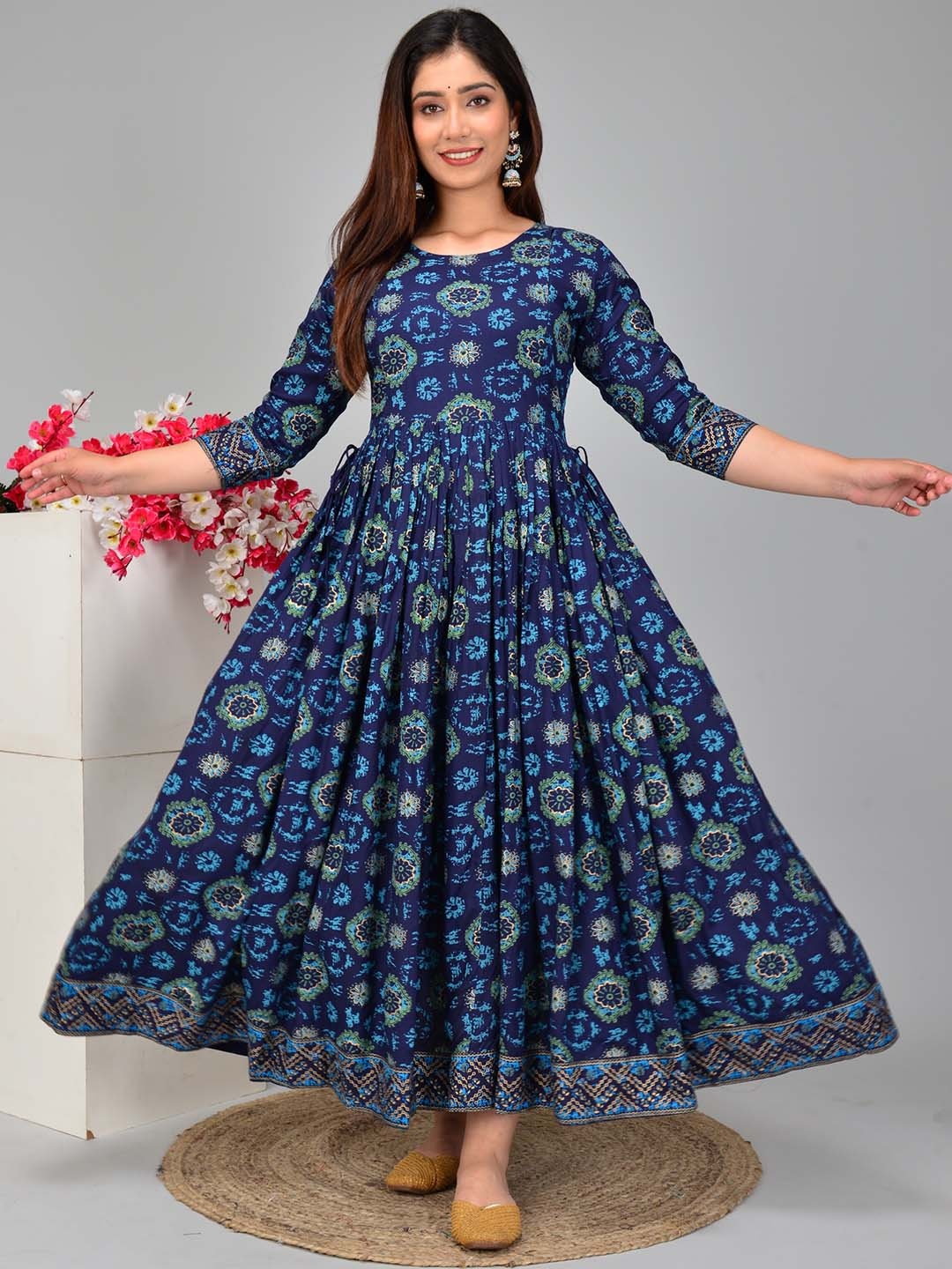 

Gujari Floral Printed Round Neck Three-Quarter Sleeves Anarkali Kurta, Blue