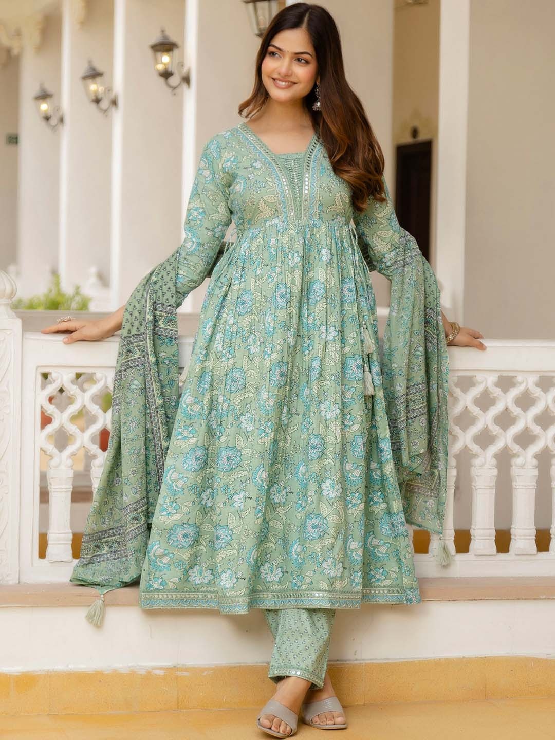 

OMASK Floral Printed Empire Aari Work Pure Cotton Kurta with Trousers & With Dupatta, Green
