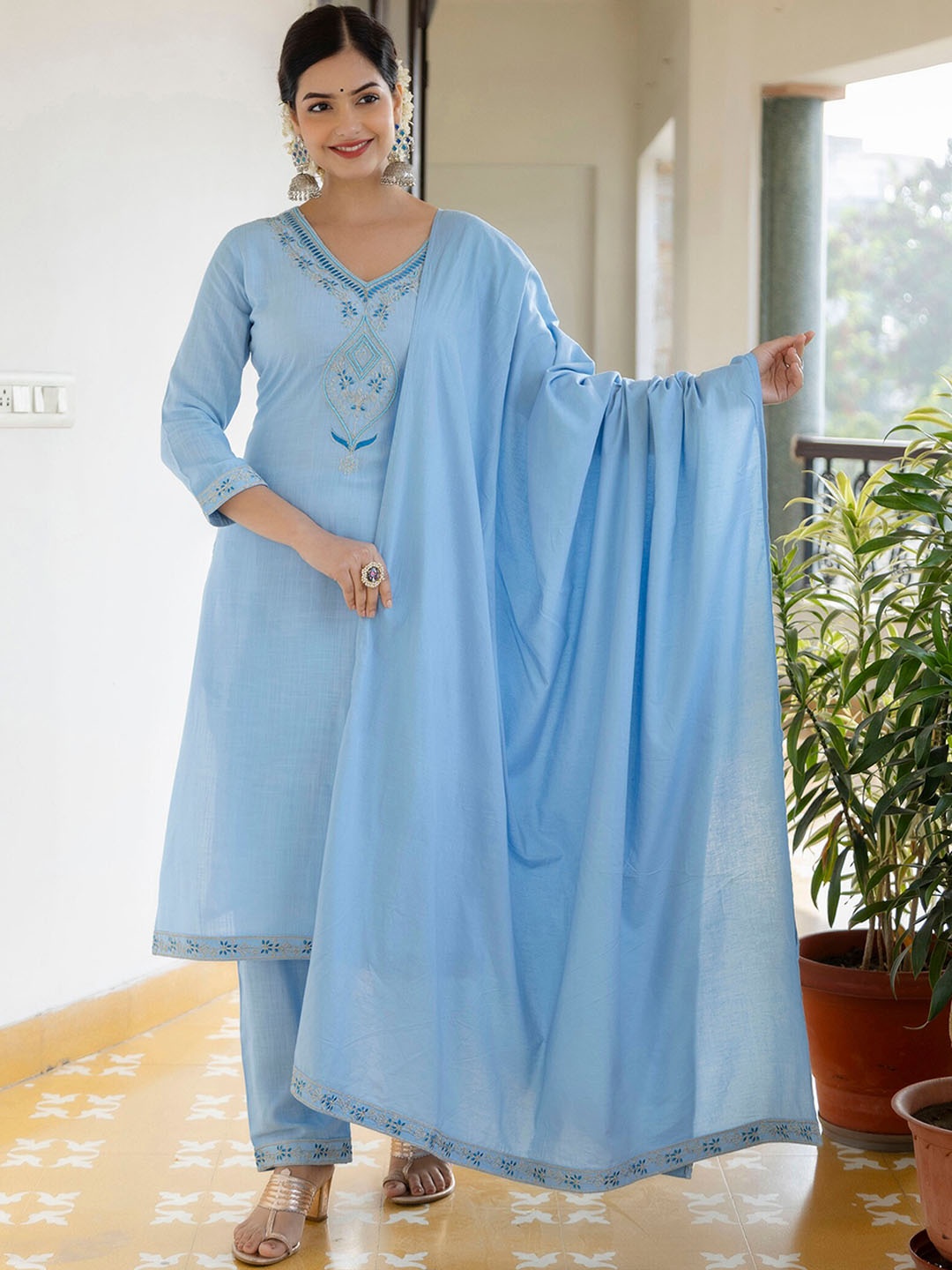 

OMASK Ethnic Motifs Embroidered Regular Thread Work Kurta With Trousers & Dupatta, Blue