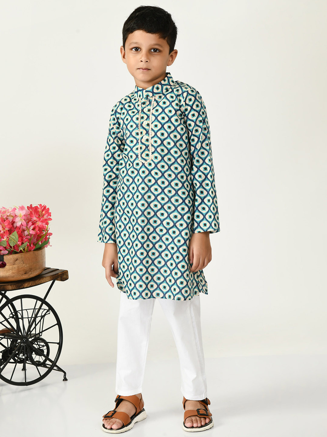 

BAESD Boys Ethnic Motifs Mandarin Collar Pure Cotton Straight Kurta with Trousers, Blue