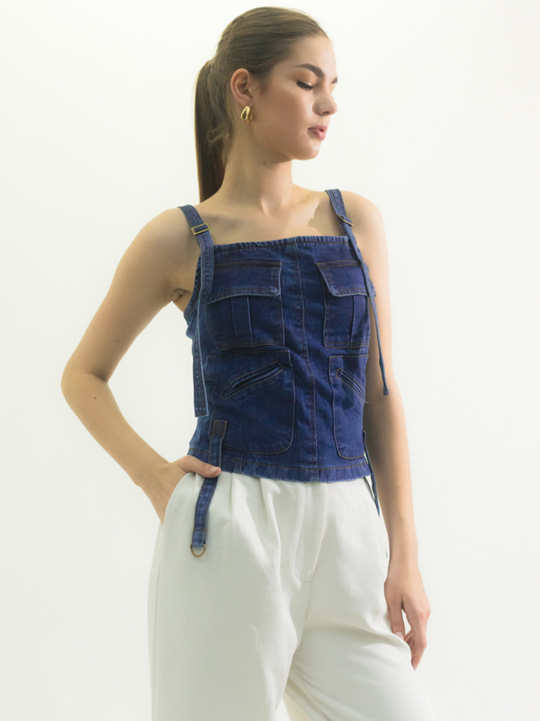 

Stylecast X Hersheinbox Pocket Detailed Cotton Denim Top, Blue