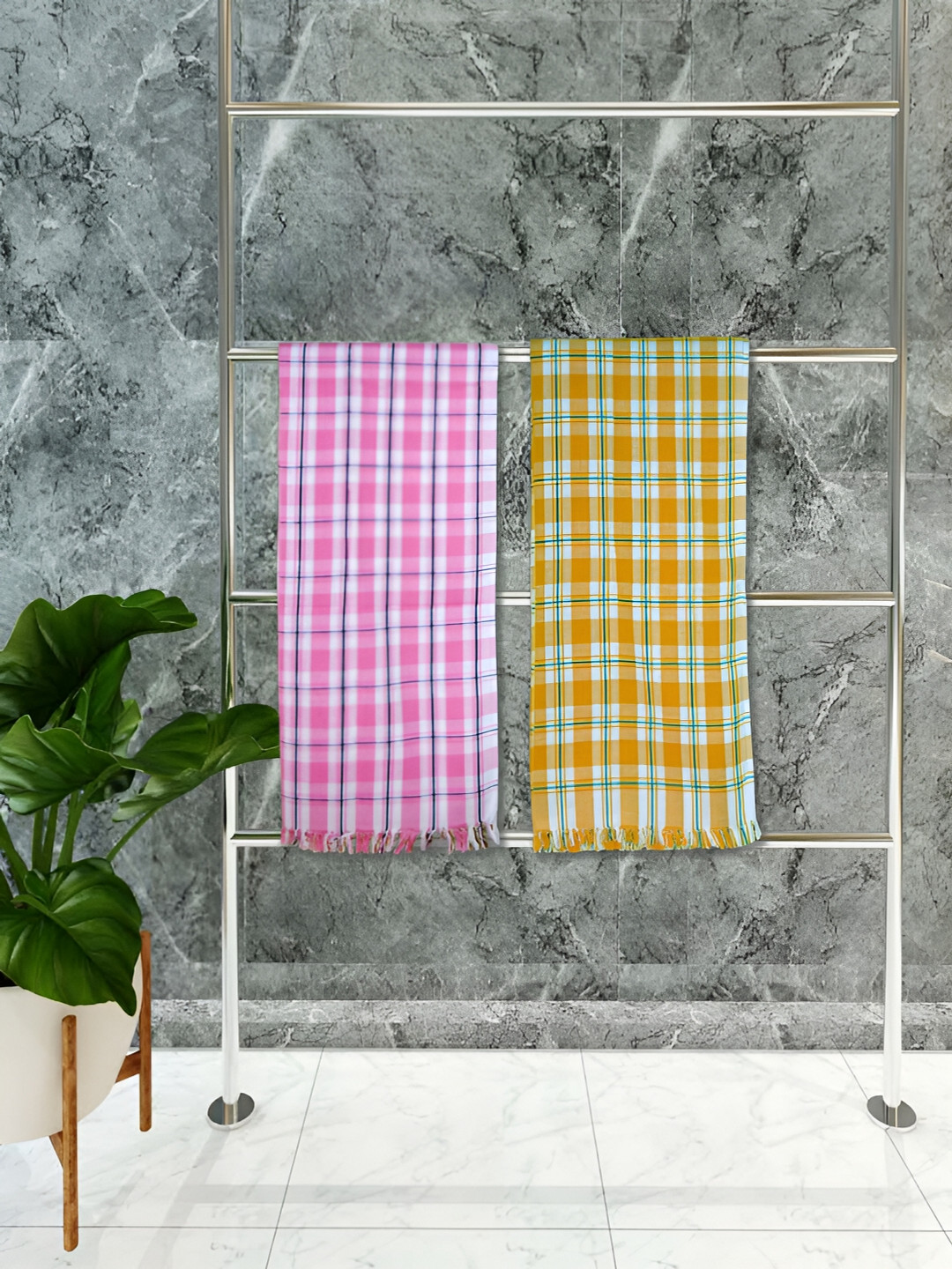 

Athom Living White & Pink 2 Piece Striped Cotton 150 GSM Bath Towels
