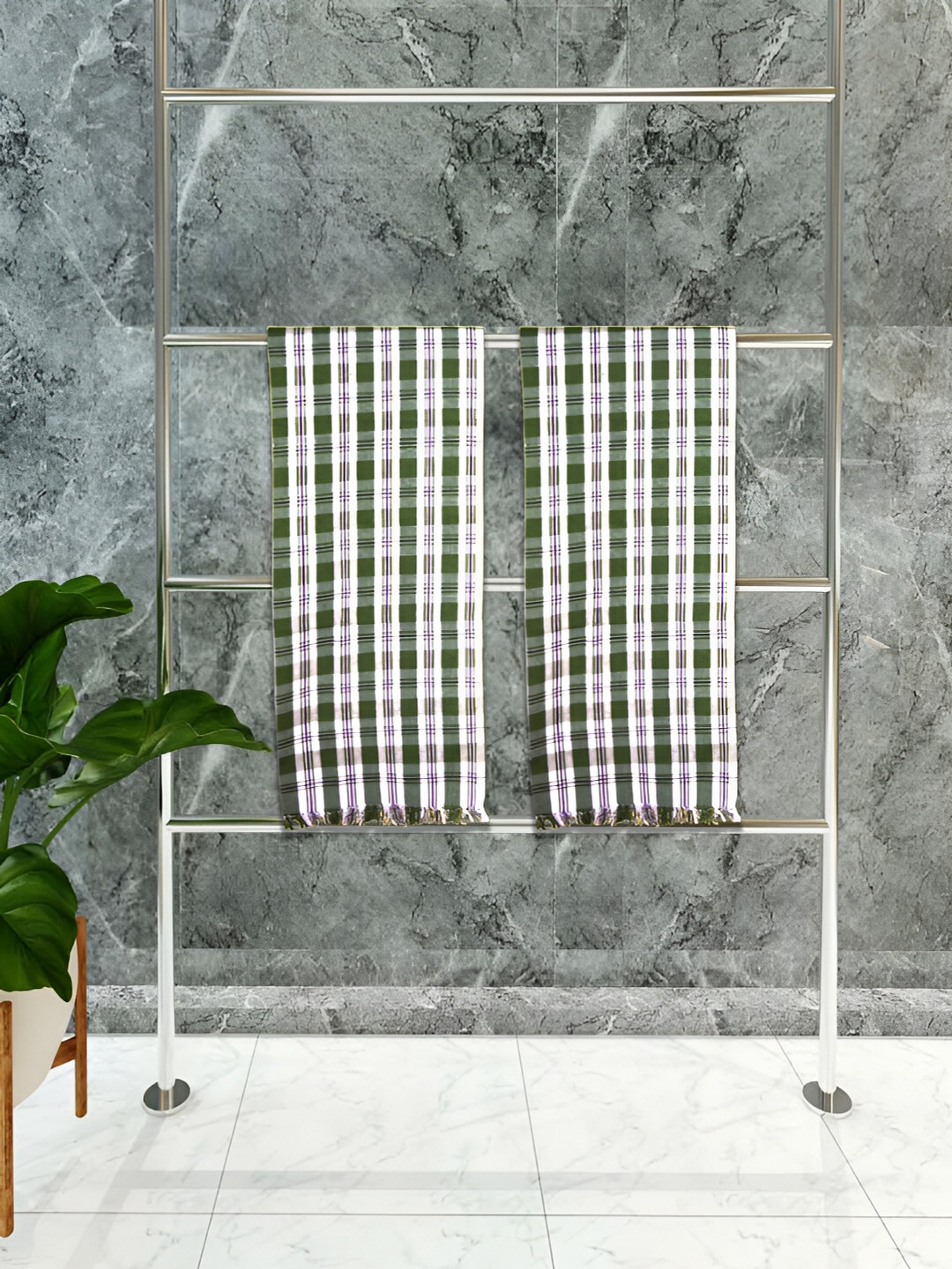 

Athom Living Green & White 2 Pieces Checkered Cotton 150 GSM Towel Set