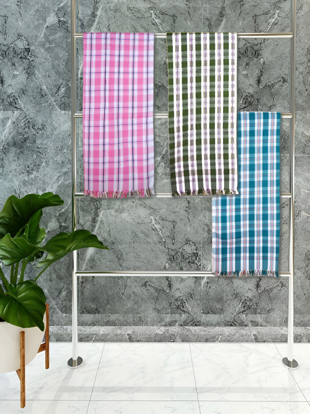 

Athom Living Pink & Green 3 Piece Checkered Cotton 150 GSM Towel Set