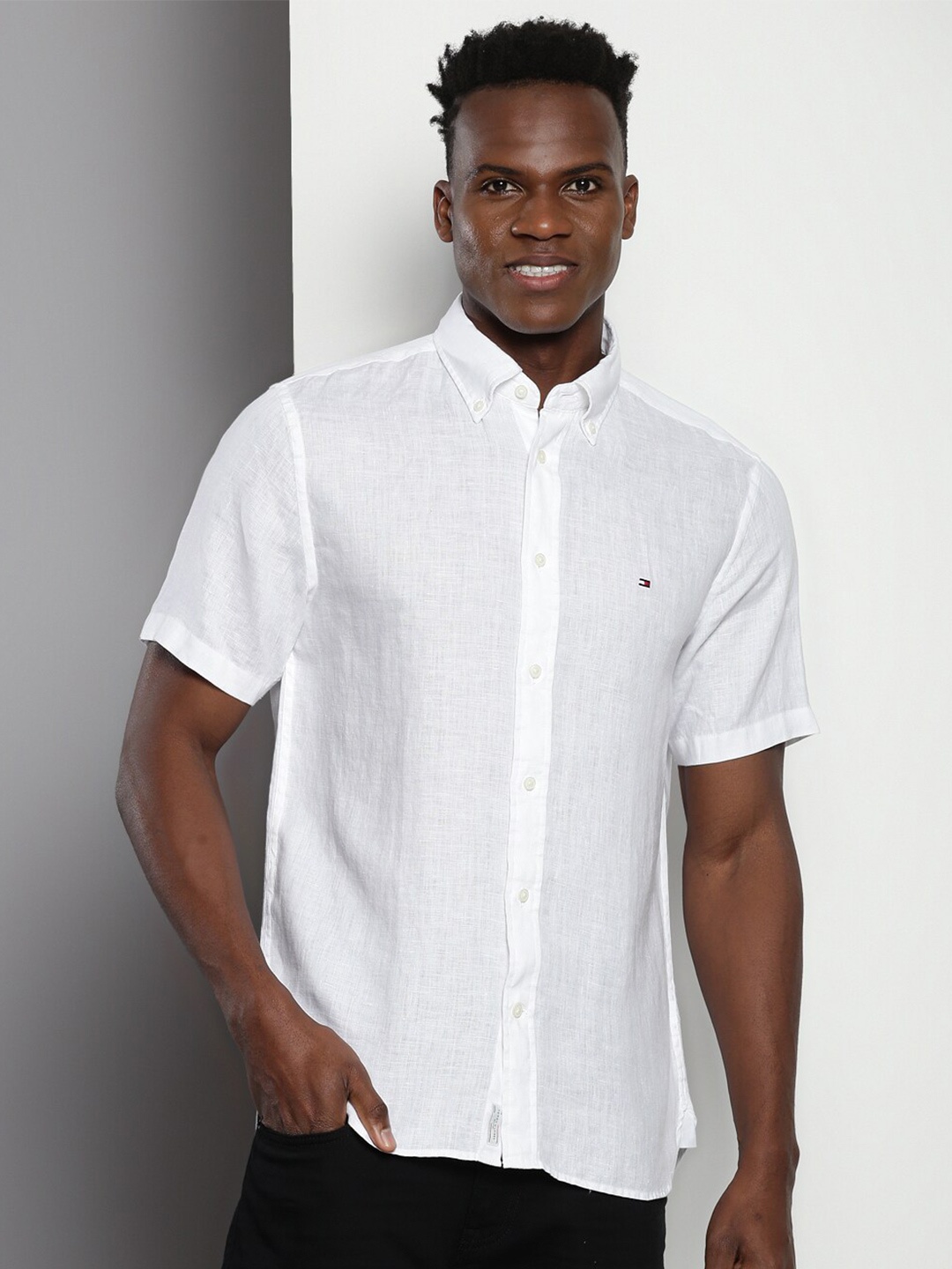 

Tommy Hilfiger Button-Down Collar Short Sleeves Pure Linen Casual Shirt, White