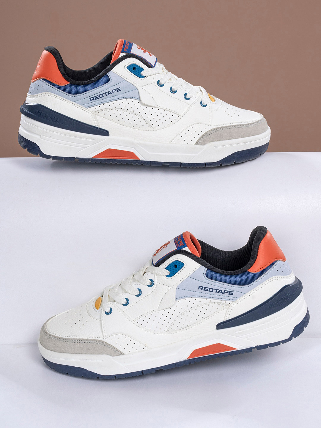 

Red Tape Men Colourblocked Lace-Ups Sneakers, White