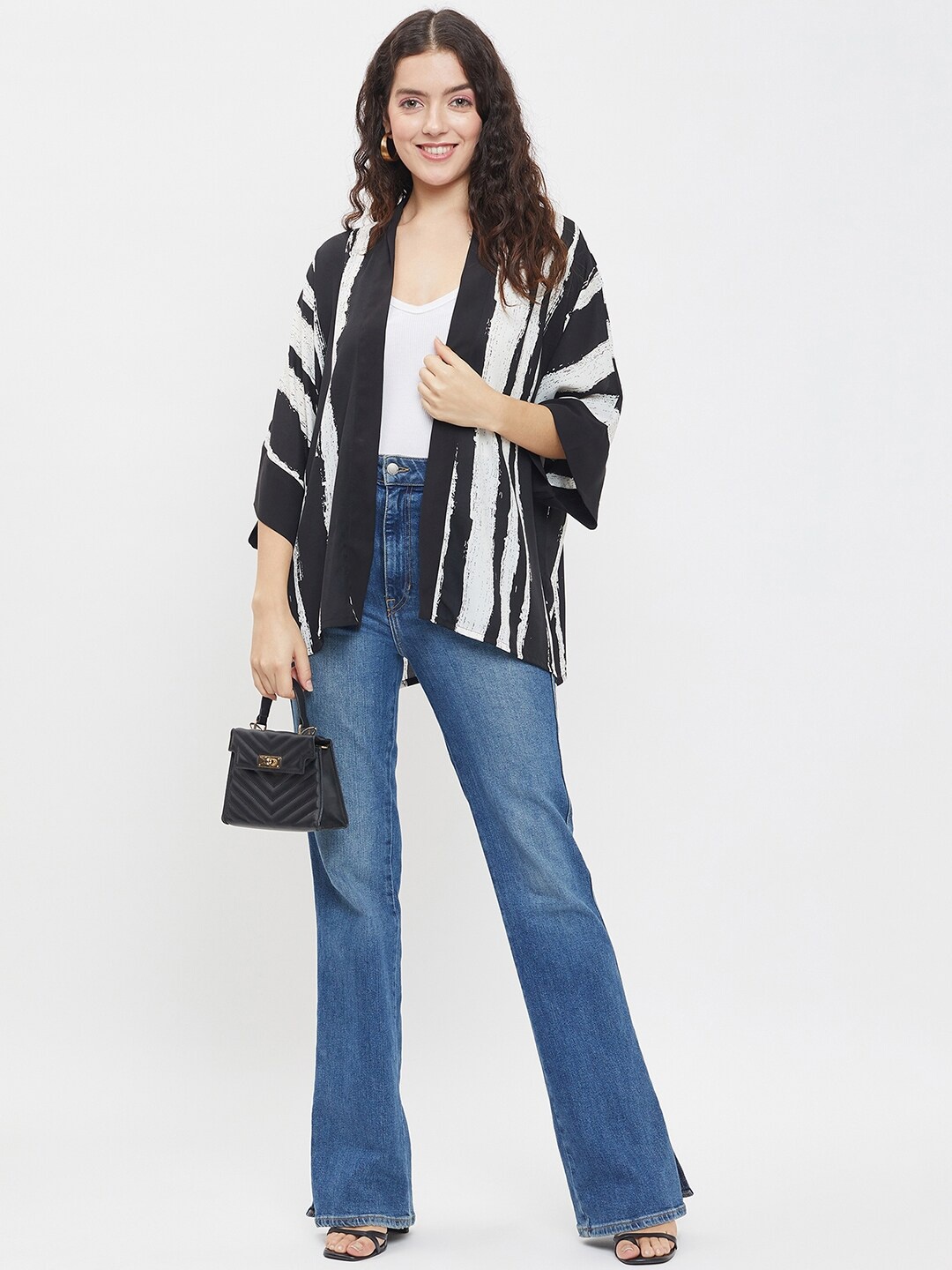 

BAESD Colourblocked Three-Quarter Sleeves Open Front Shrug, Black