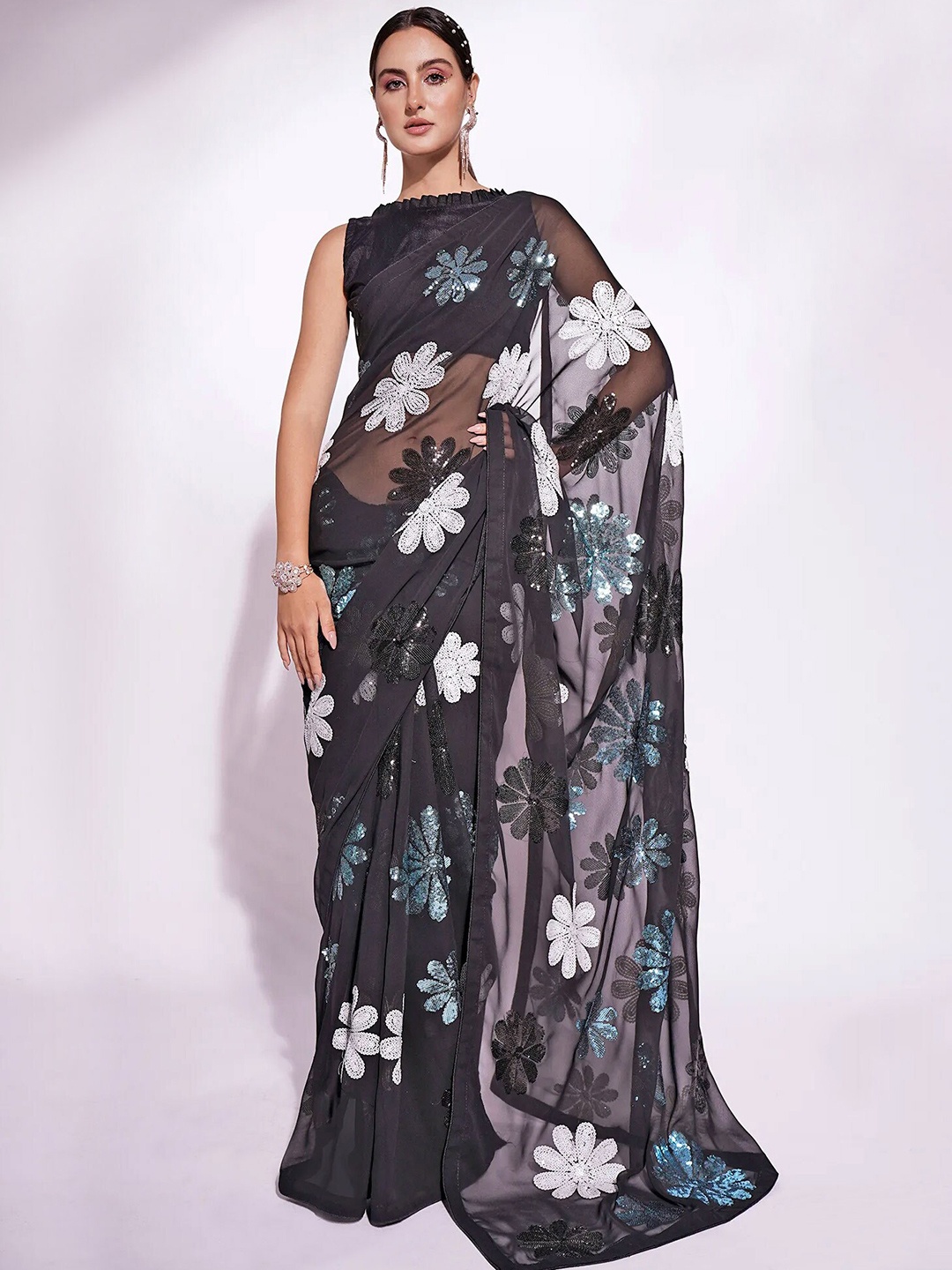 

Peachmode Floral Embellished Sequinned Pure Georgette Saree, Black