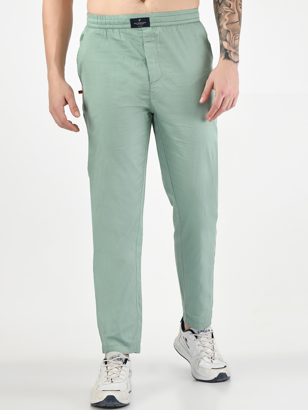 

SQUIREHOOD Men Relaxed-Fit Mid-Rise Cotton Twill Sports Track Pant, Green
