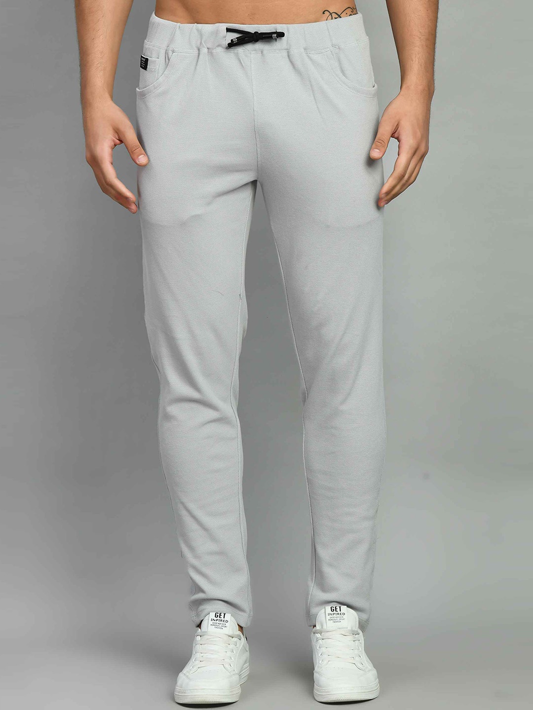 

SQUIREHOOD Men Relaxed-Fit Mid-Rise Cotton Sports Track Pant, Grey
