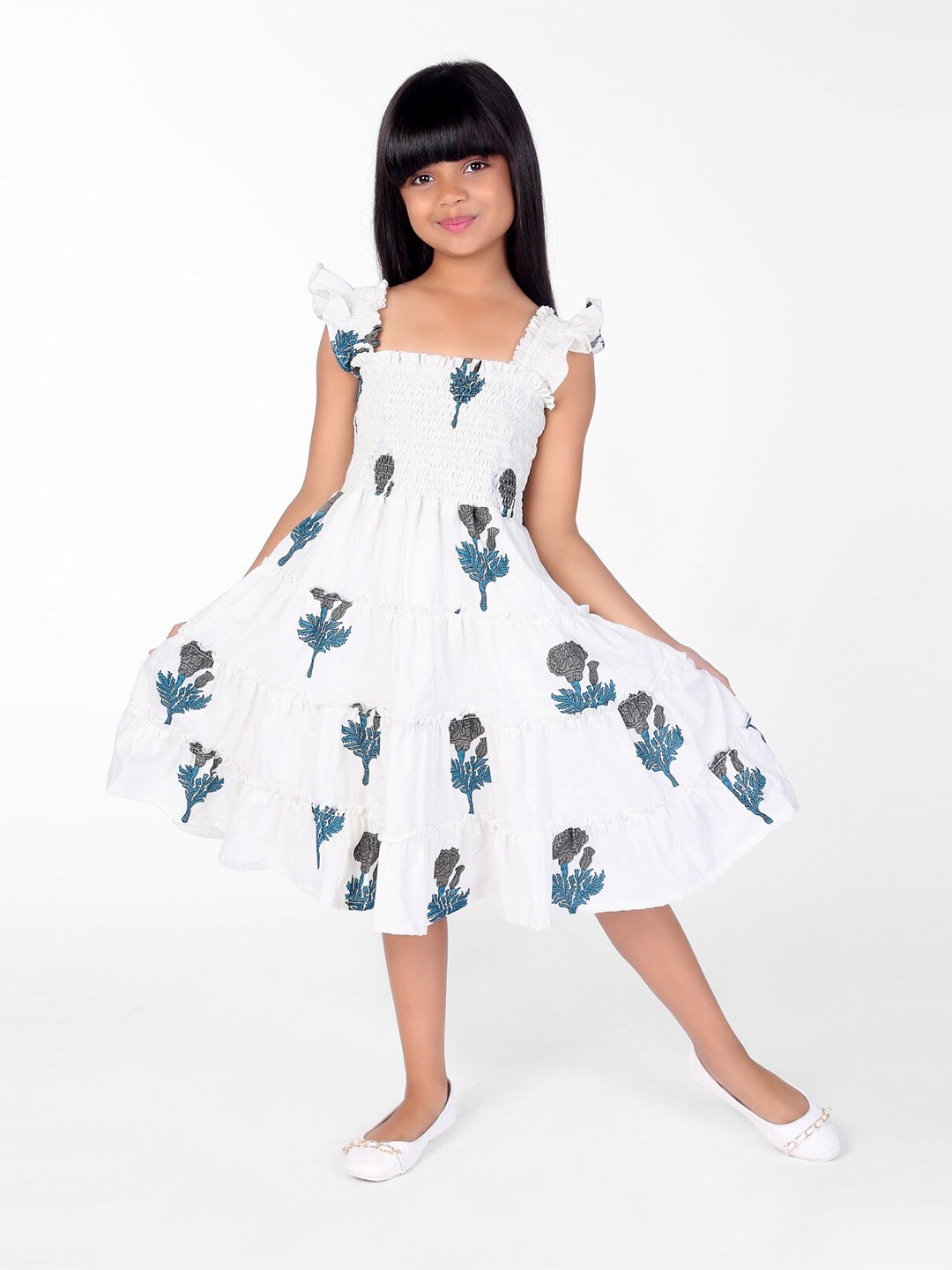 

ZIP ZAP ZOOP Girls Floral Printed Square Neck Smocked Pure Cotton Fit & Flare Midi Dress, White