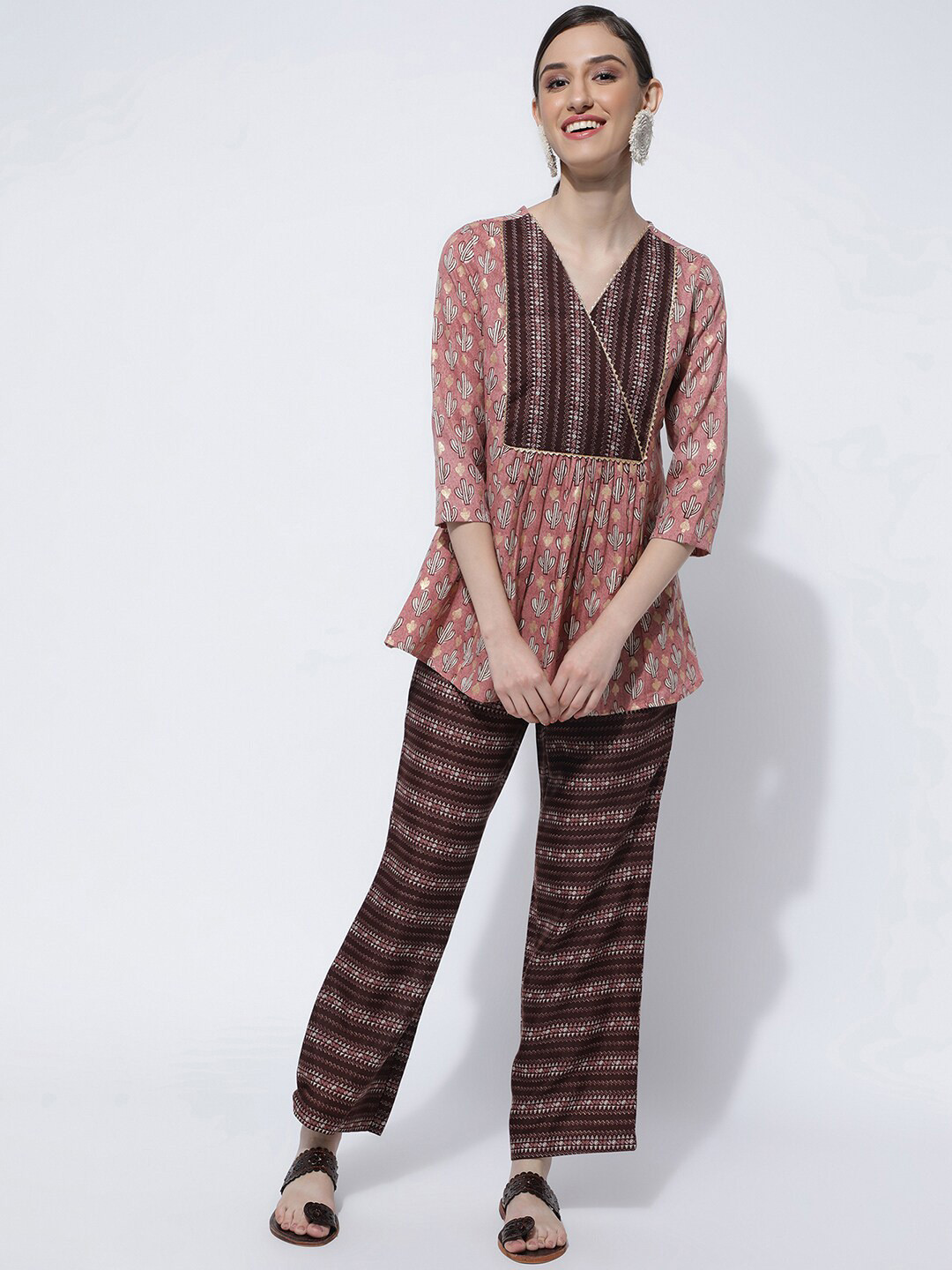 

KALINI Floral Printed Kurti With Palazzo, Pink