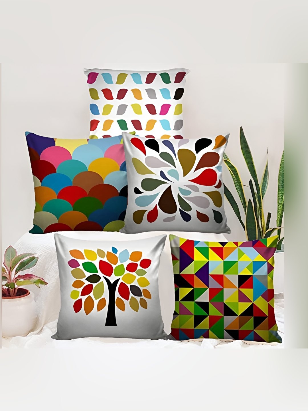

CASA-NEST White & Red 5 Pieces Floral Printed Cotton Square Cushion Covers