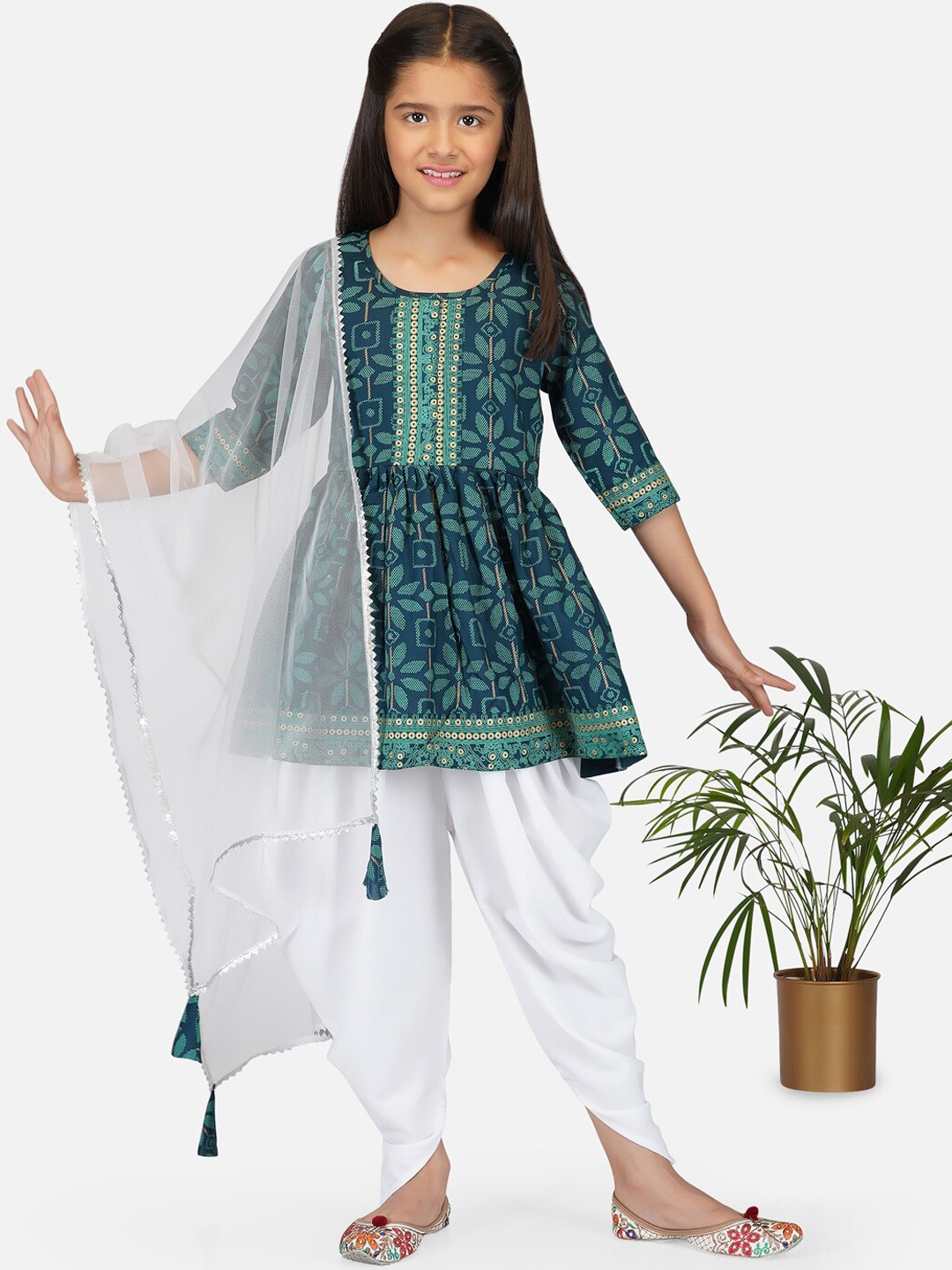 

Angroop Girls Floral Printed Sequinned Pure Cotton Kurta With Dhoti Pants & Dupatta, Teal