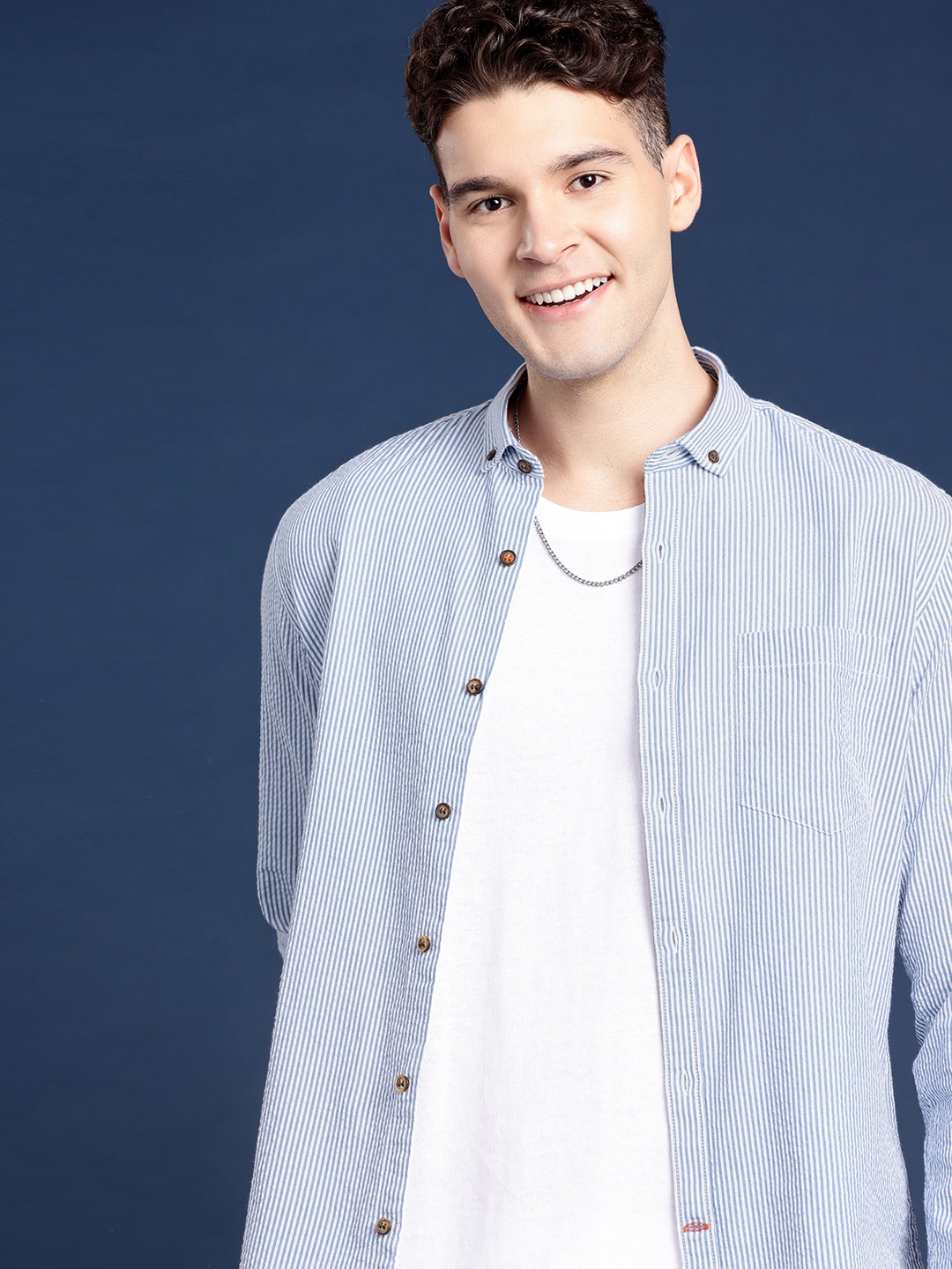 

Mast & Harbour Men Standard Striped Casual Shirt, Blue