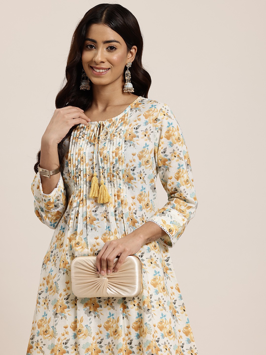 

HERE&NOW Women Floral Printed Pintuck Detailed Kurta, Off white