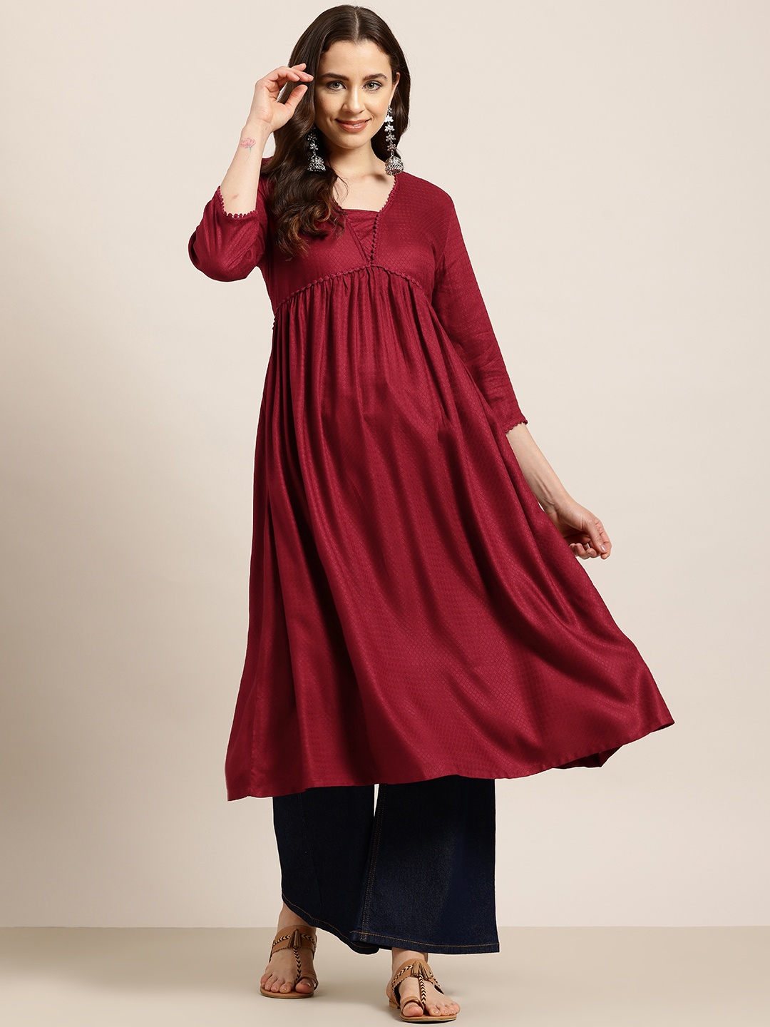 

HERE&NOW Women Pleated A-Line Kurta, Maroon