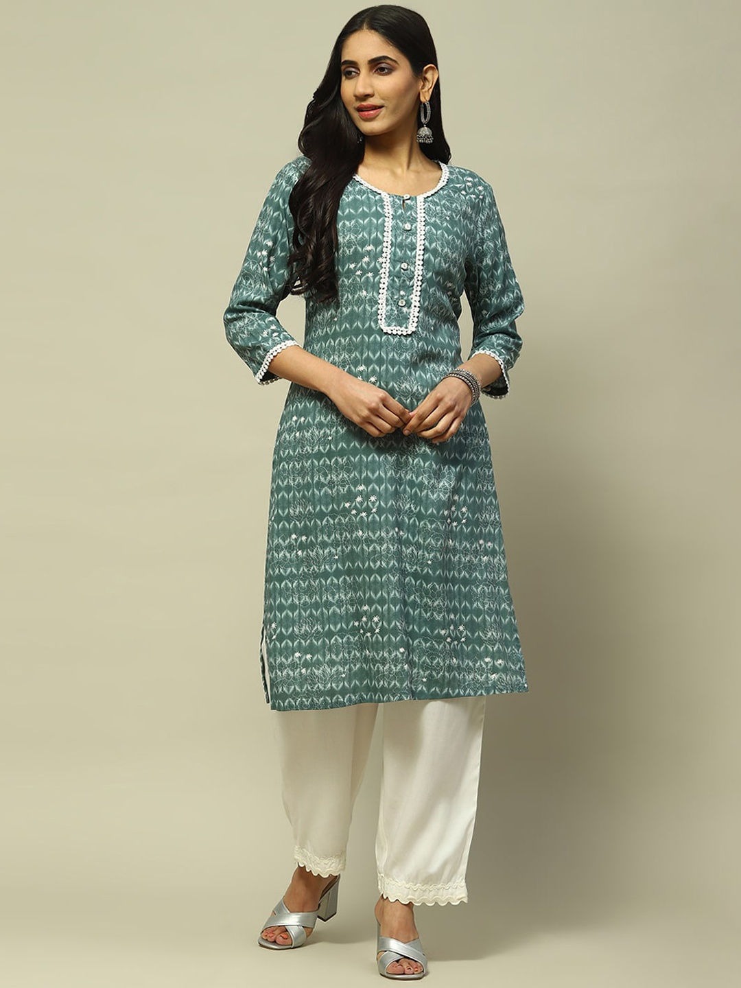 

Rangriti Women Floral Printed Round Neck Straight Kurta, Green