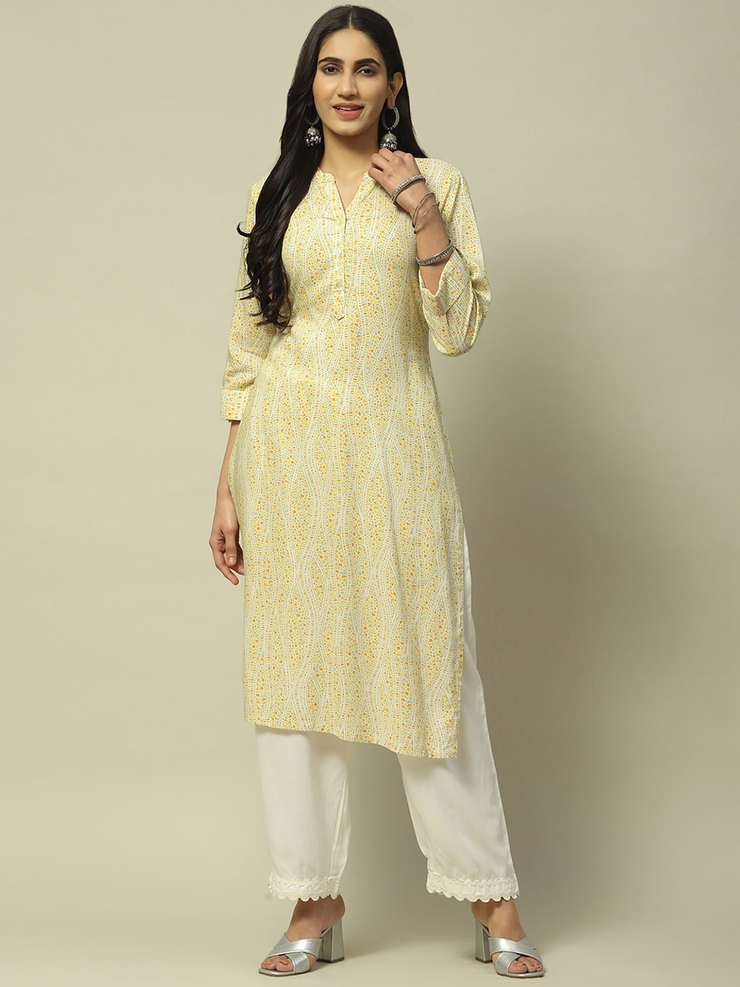 

Rangriti Chevron Striped Flared Sleeves Sequinned Pathani Kurta, Yellow