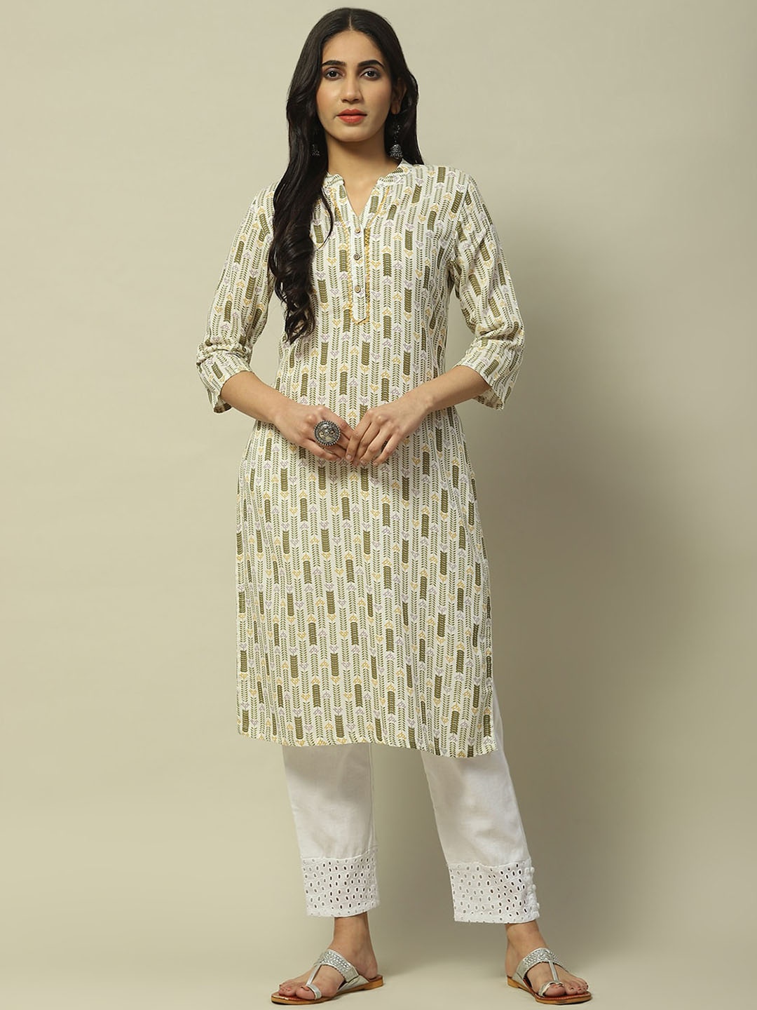 

Rangriti Floral Printed Thread Work Mandarin Collar Regular Straight Kurta, Green