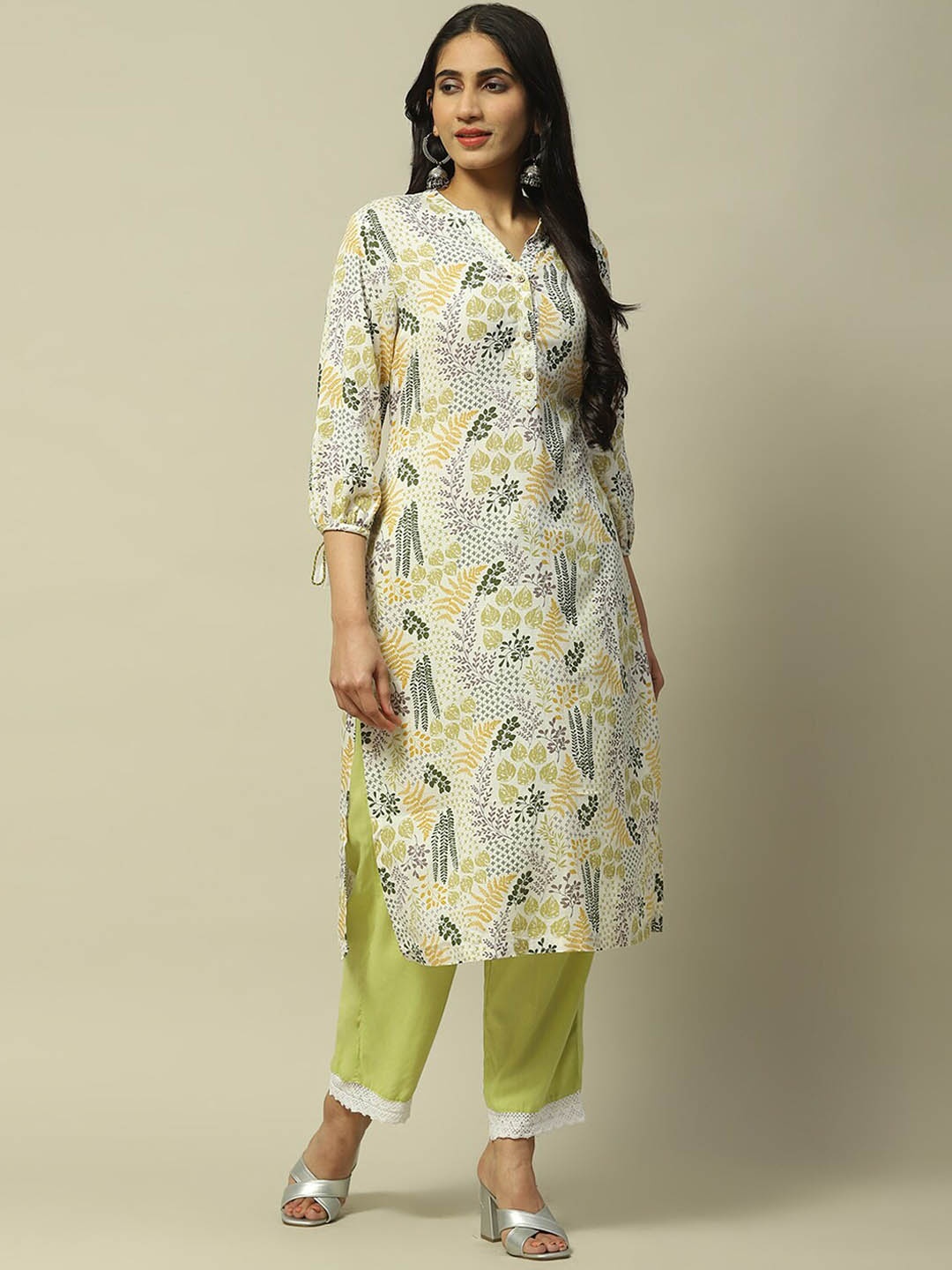 

Rangriti Floral Printed Mandarin Collar Straight Kurta, Green